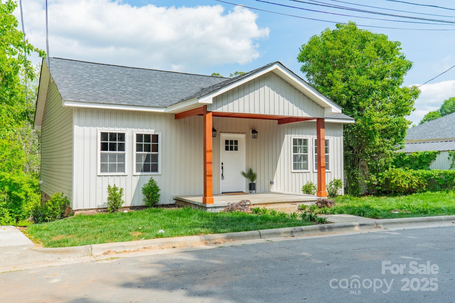 Property image 5 at 322 S Hill Street, Gastonia, NC 28052