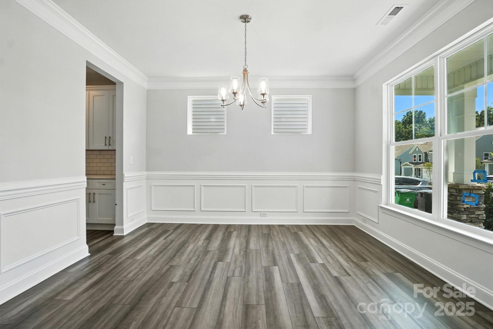 Property image 4 at 5103 Heathland Drive, Charlotte, NC 28215