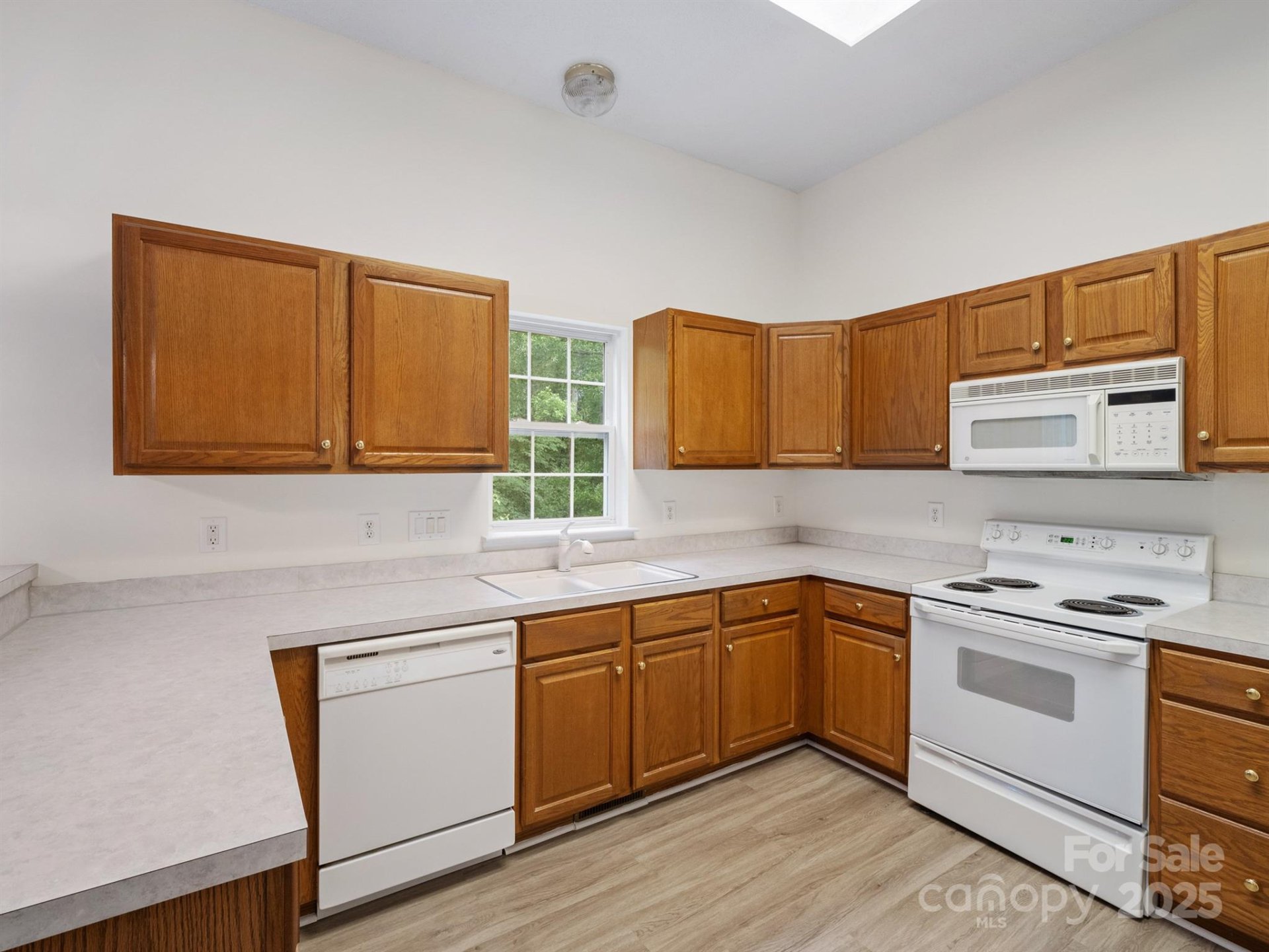 Property image 4 at 12317 Panthersville Drive, Charlotte, NC 28269