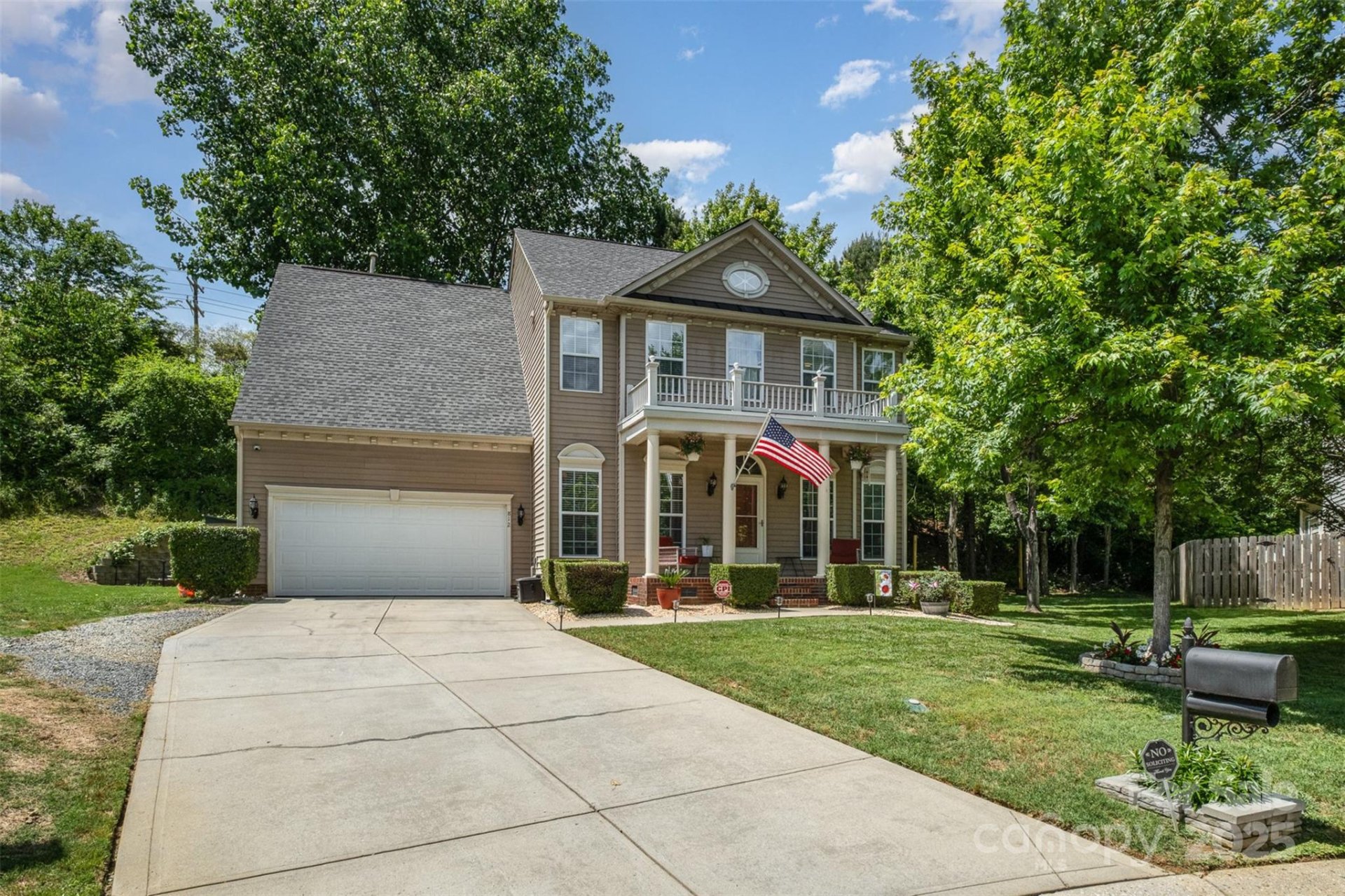 Property image 5 at 812 Thornapple Court, Lake Wylie, SC 29710