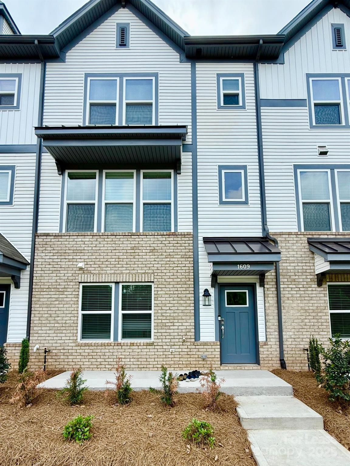 Property image 1 at 1609 Blanche Street, Charlotte, NC 28262