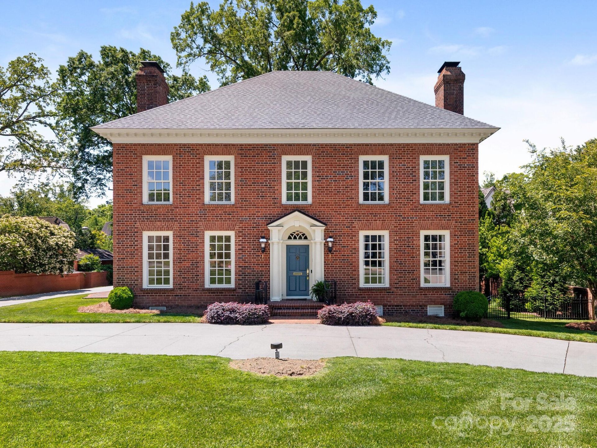 Property image 1 at 208 Huntley Place, Charlotte, NC 28207