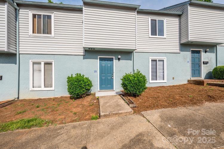 Property image 1 at 1905 Mereview Court, Charlotte, NC 28210