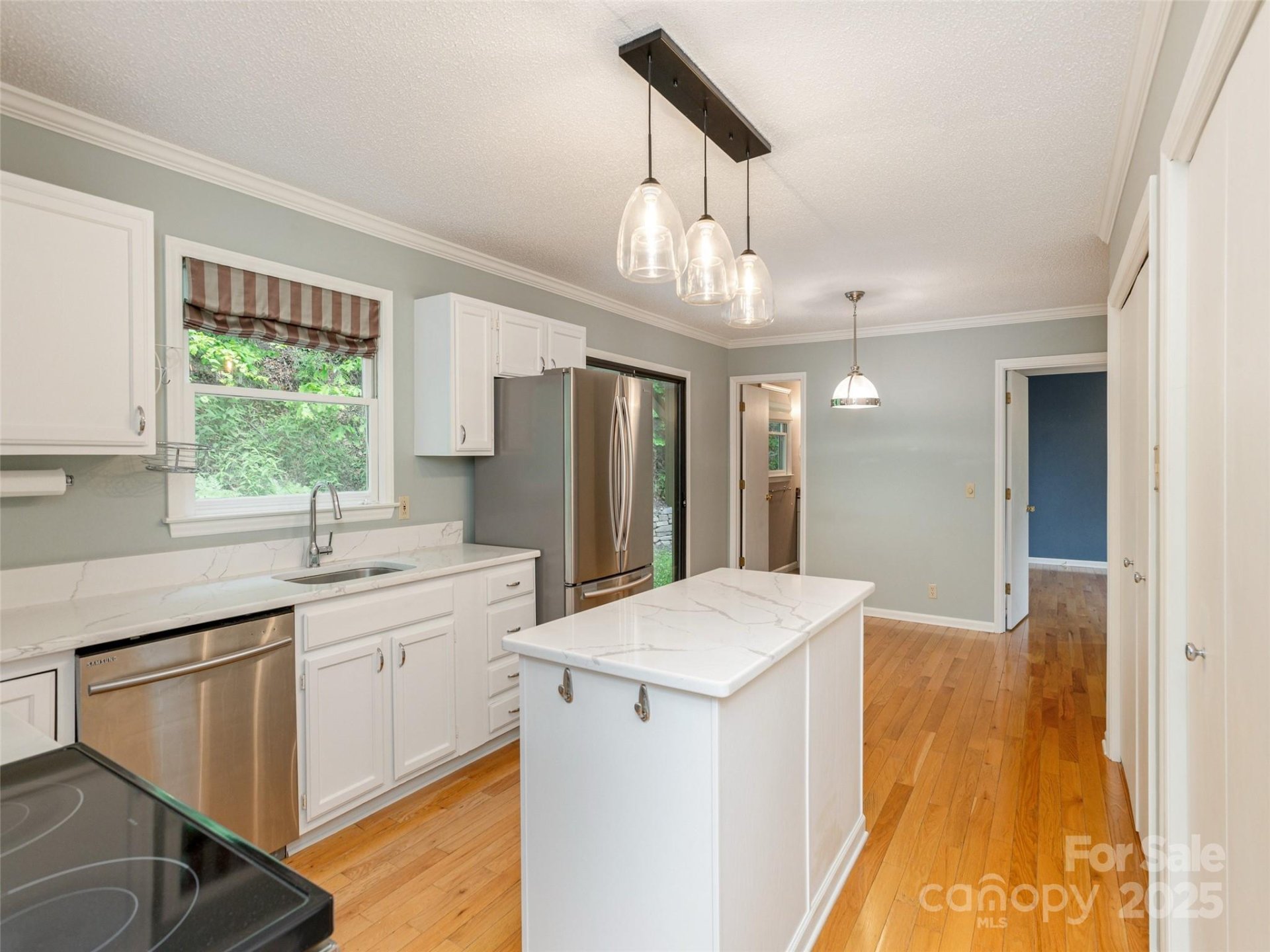Property image 2 at 55 Willow Bend, Hendersonville, NC 28792