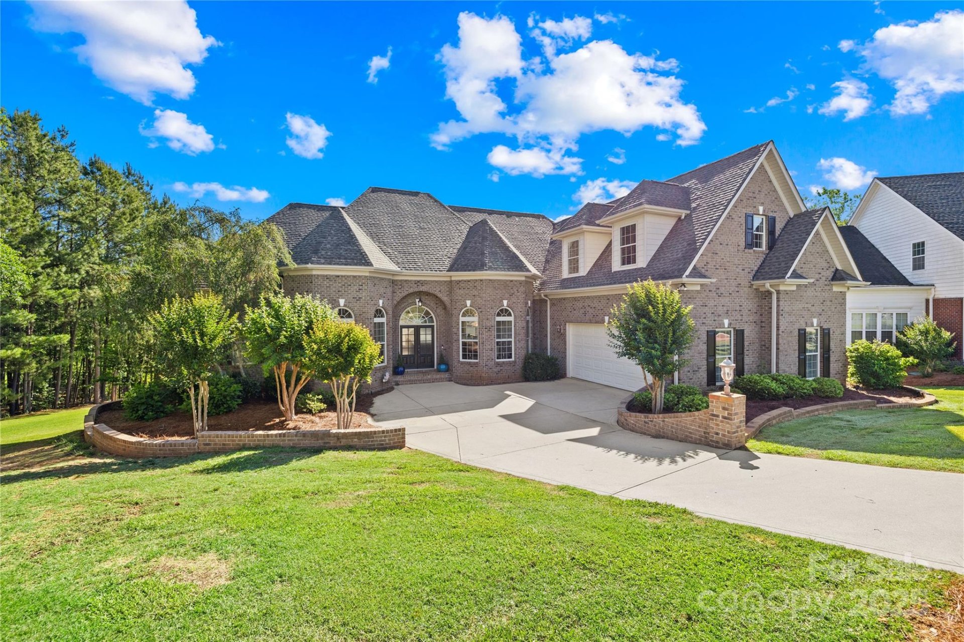 Waterford Glen, Rock Hill Community