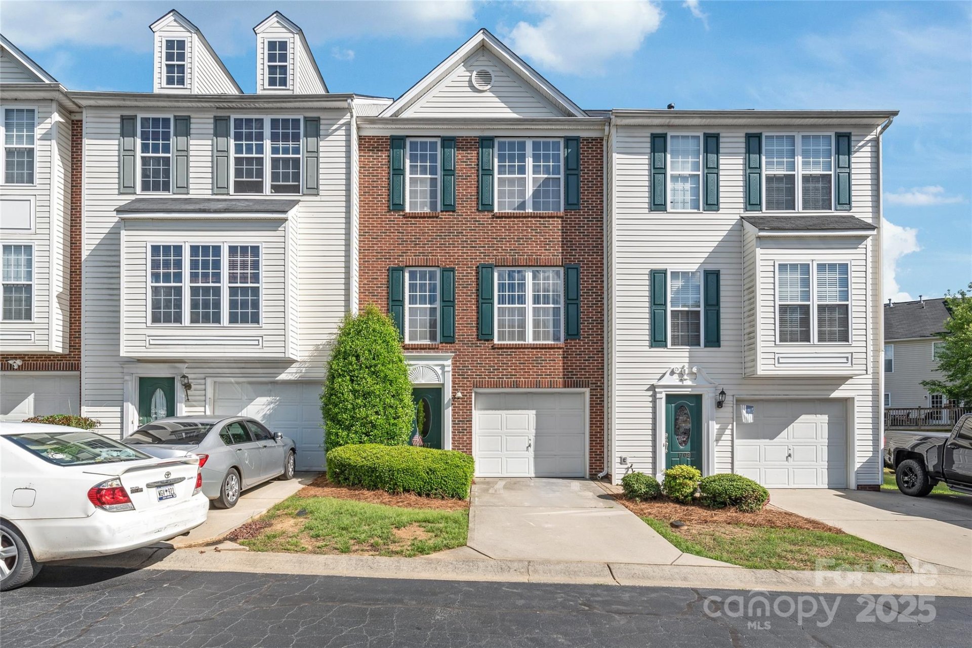 Property image 2 at 1707 Kashmir White Lane, Fort Mill, SC 29708