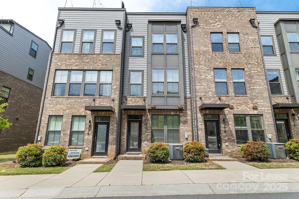 Property image 1 at 322 Music Hall Way, Charlotte, NC 28203