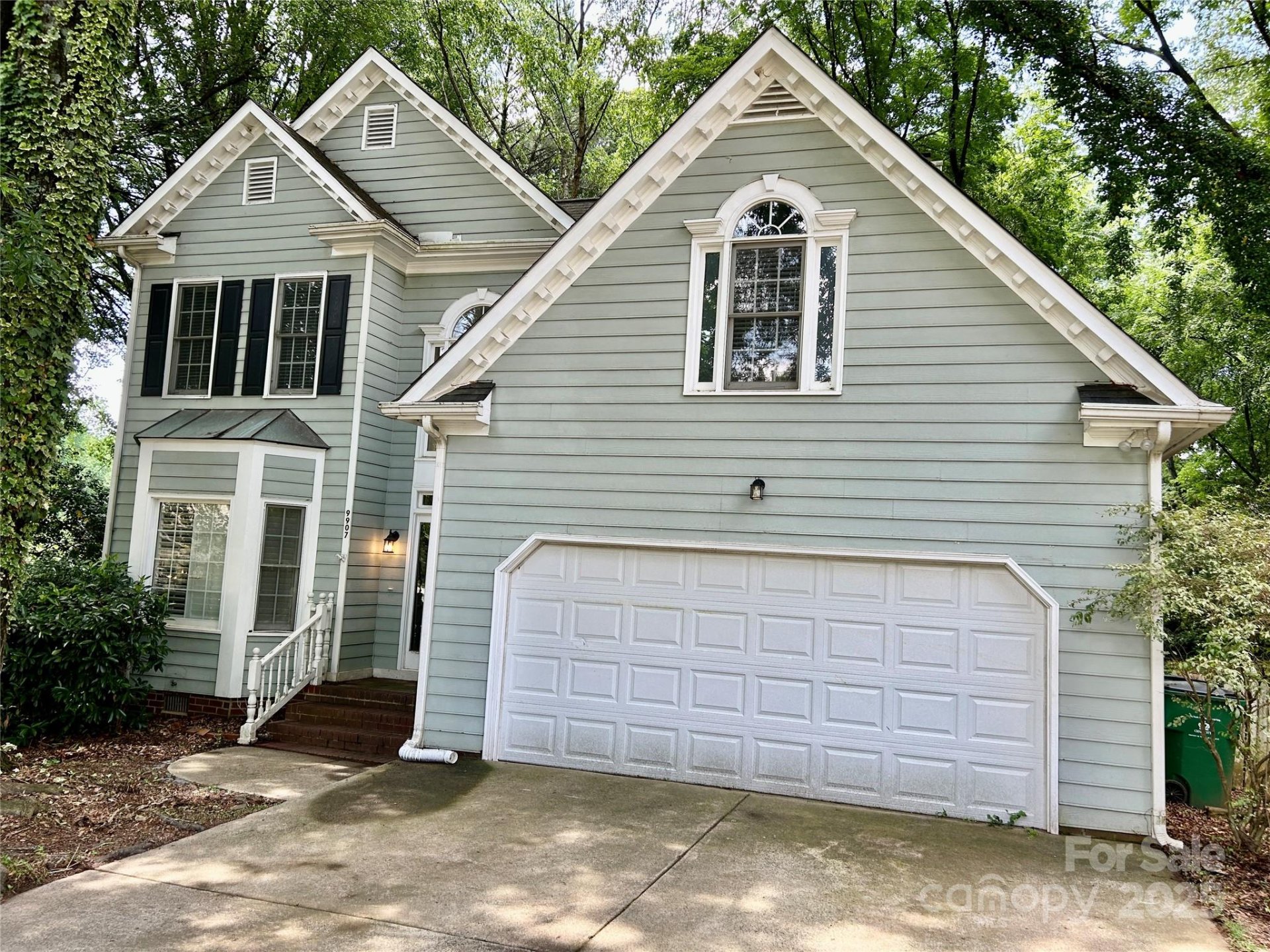 9907 Furlong Trail