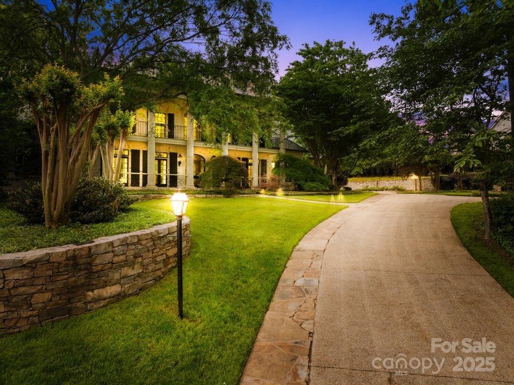 Property image 4 at 4523 Fox Brook Lane, Charlotte, NC 28211