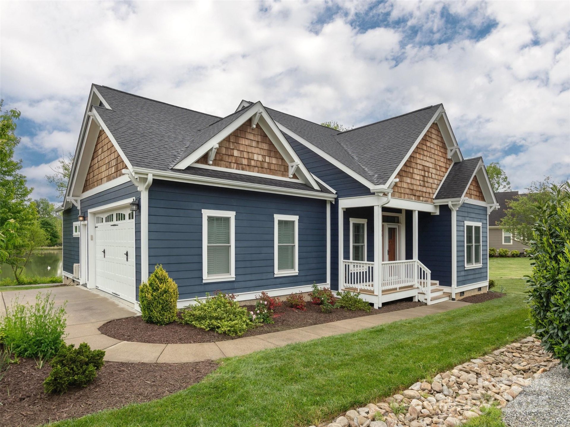 Property image 1 at 76 Foundry Lane, Hendersonville, NC 28792