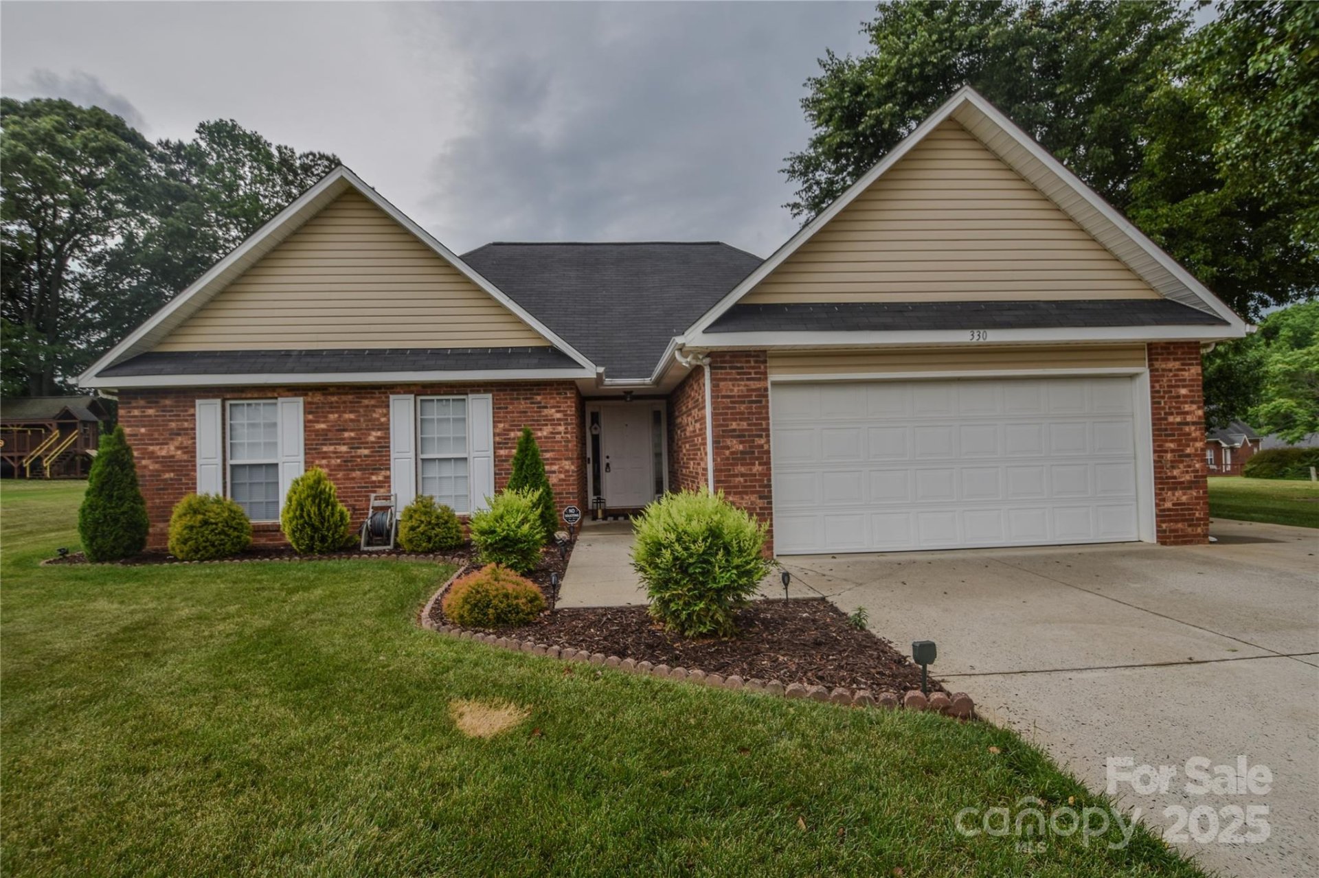 Allison Park, Mooresville Community