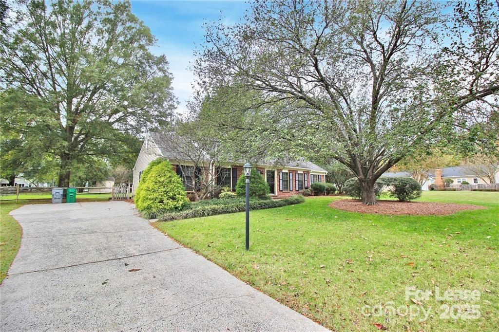 Property image 2 at 1708 Lawton Bluff Road, Charlotte, NC 28226
