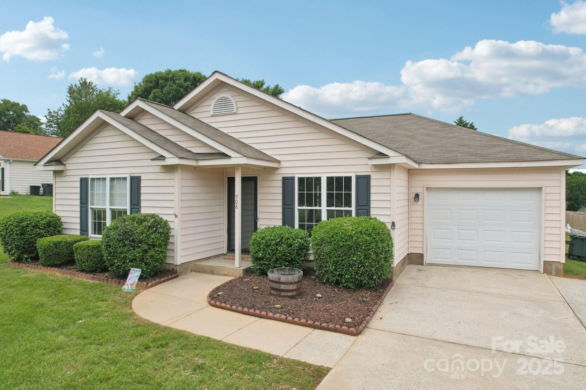 Property image 2 at 908 Dairy Meadow Court, Monroe, NC 28110