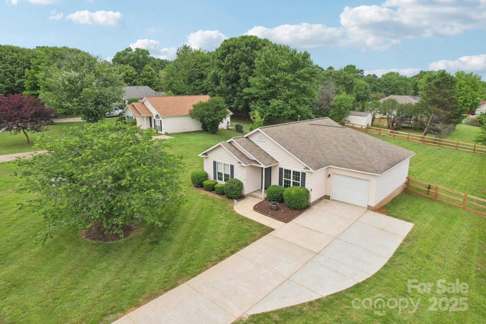 Property image 3 at 908 Dairy Meadow Court, Monroe, NC 28110