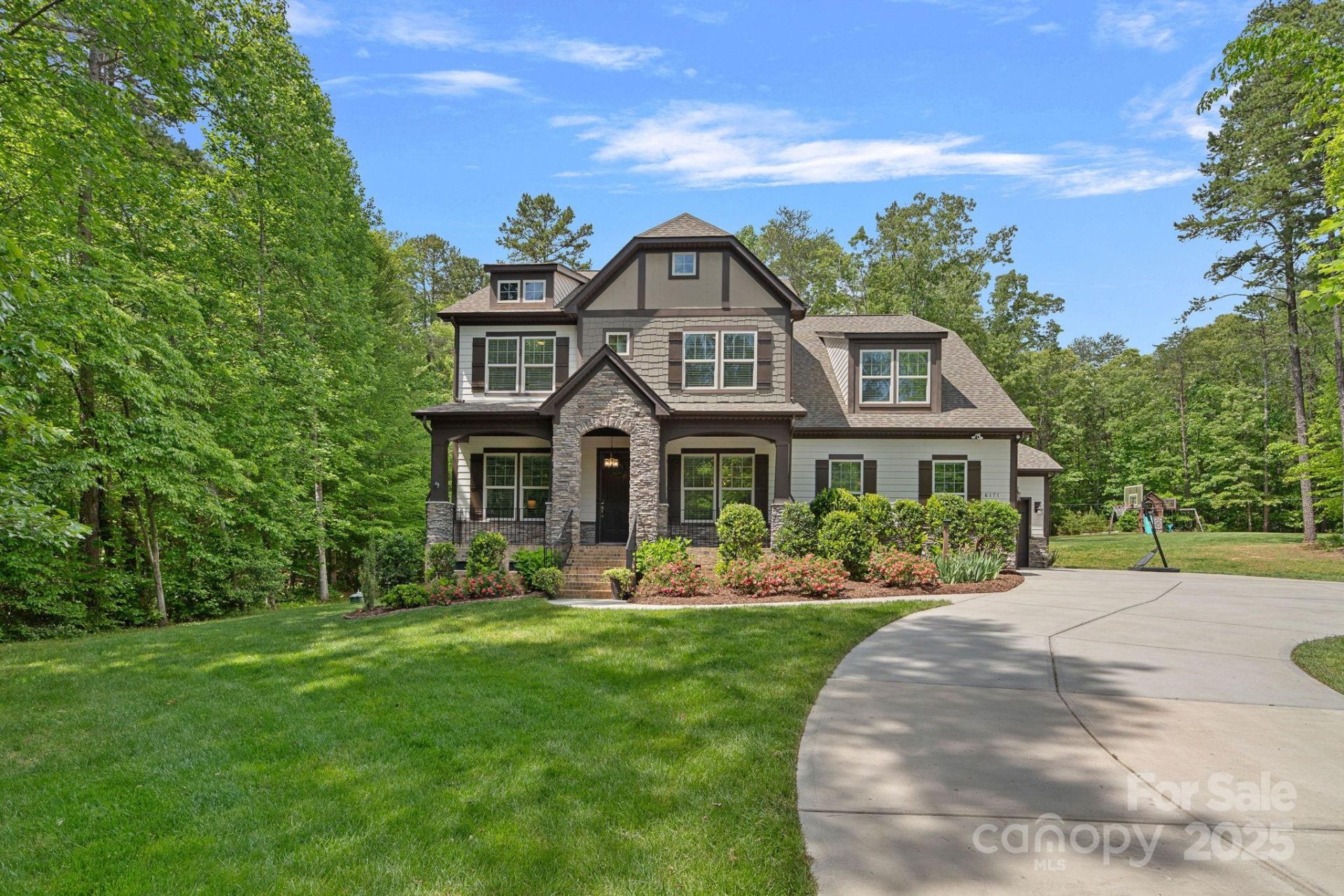 6171 Willow Farm Drive