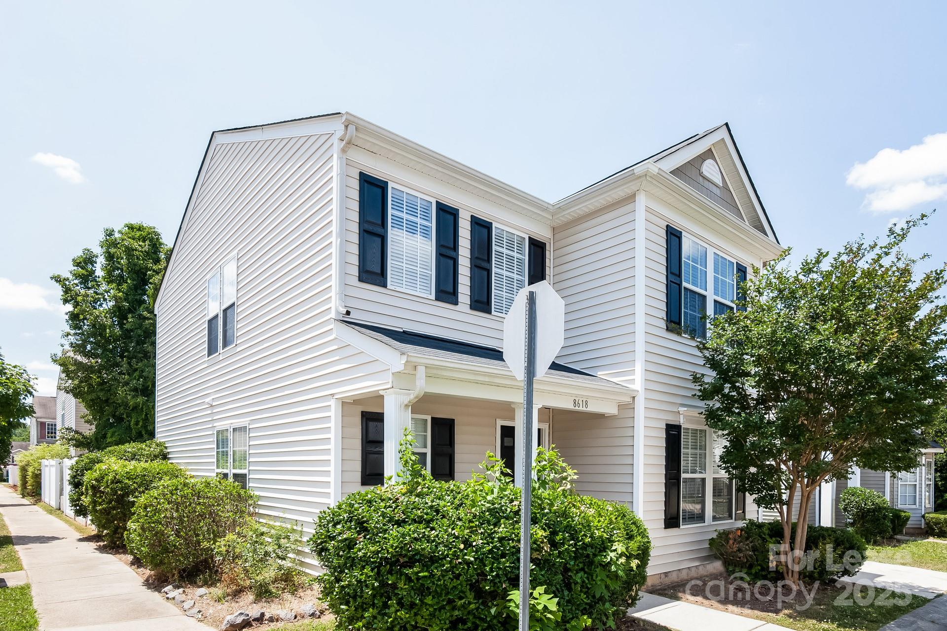 Property image 4 at 8618 Sawleaf Court, Charlotte, NC 28215