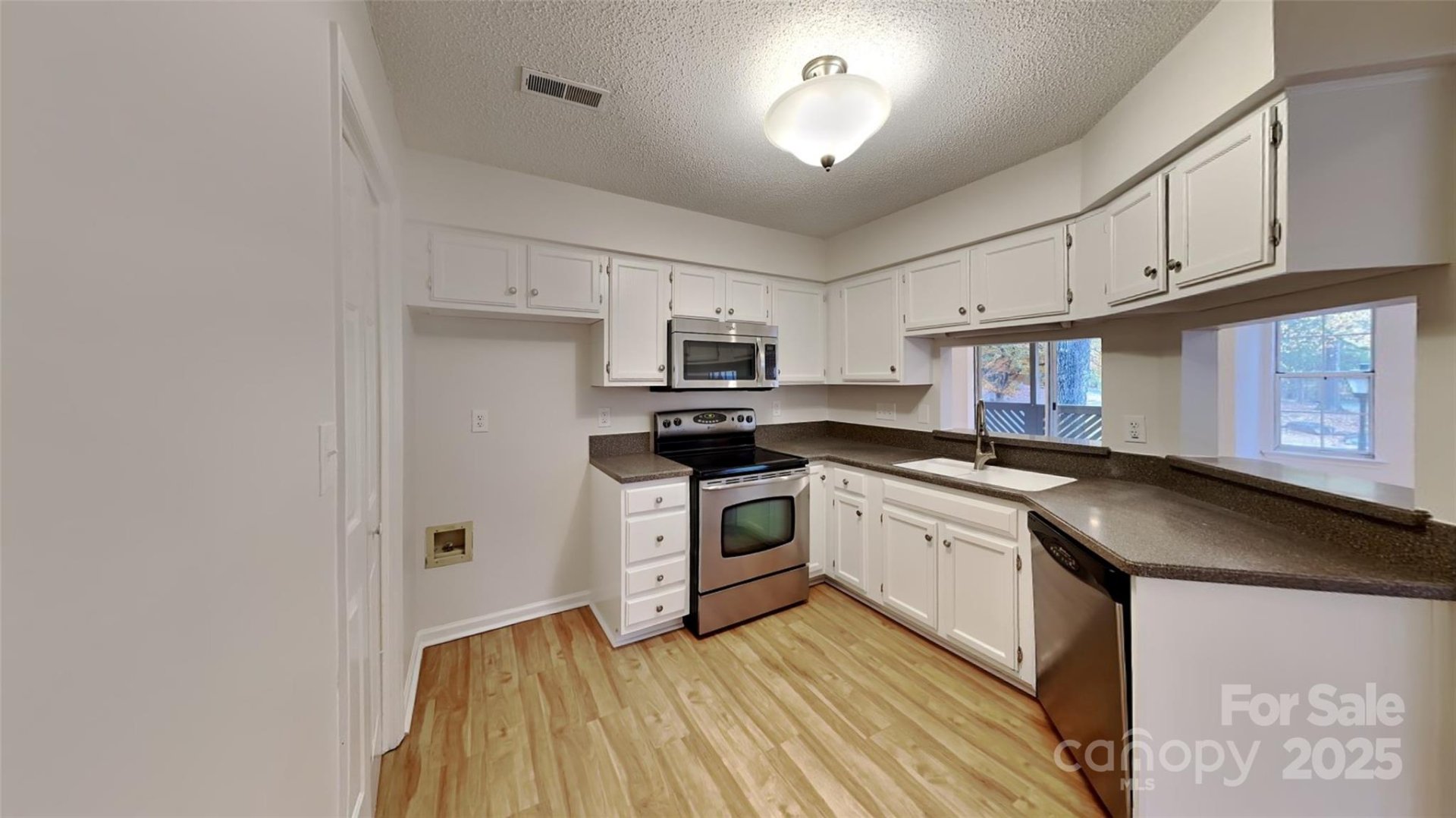 Property image 5 at 6020 Gray Gate Lane, Charlotte, NC 28210