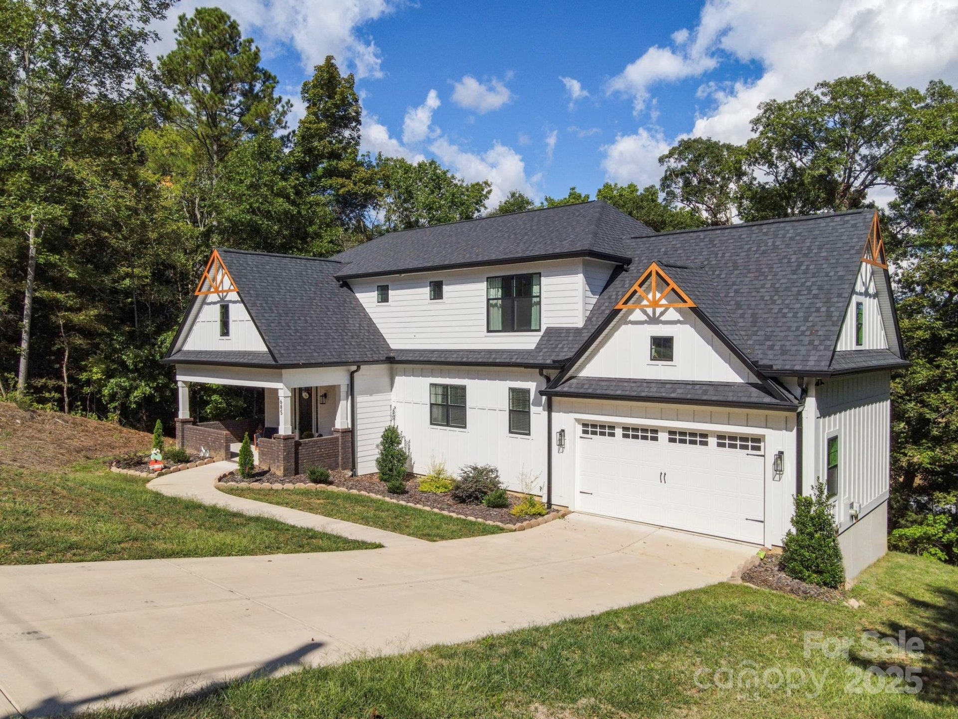 Luvine Hills, Concord Community