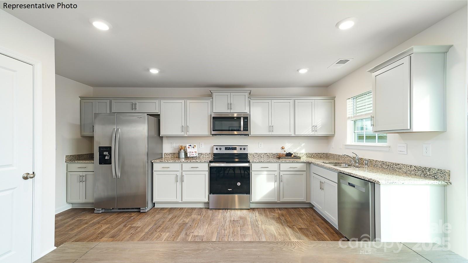 Property image 2 at 581 N Sparkleberry Street, Chester, SC 29706