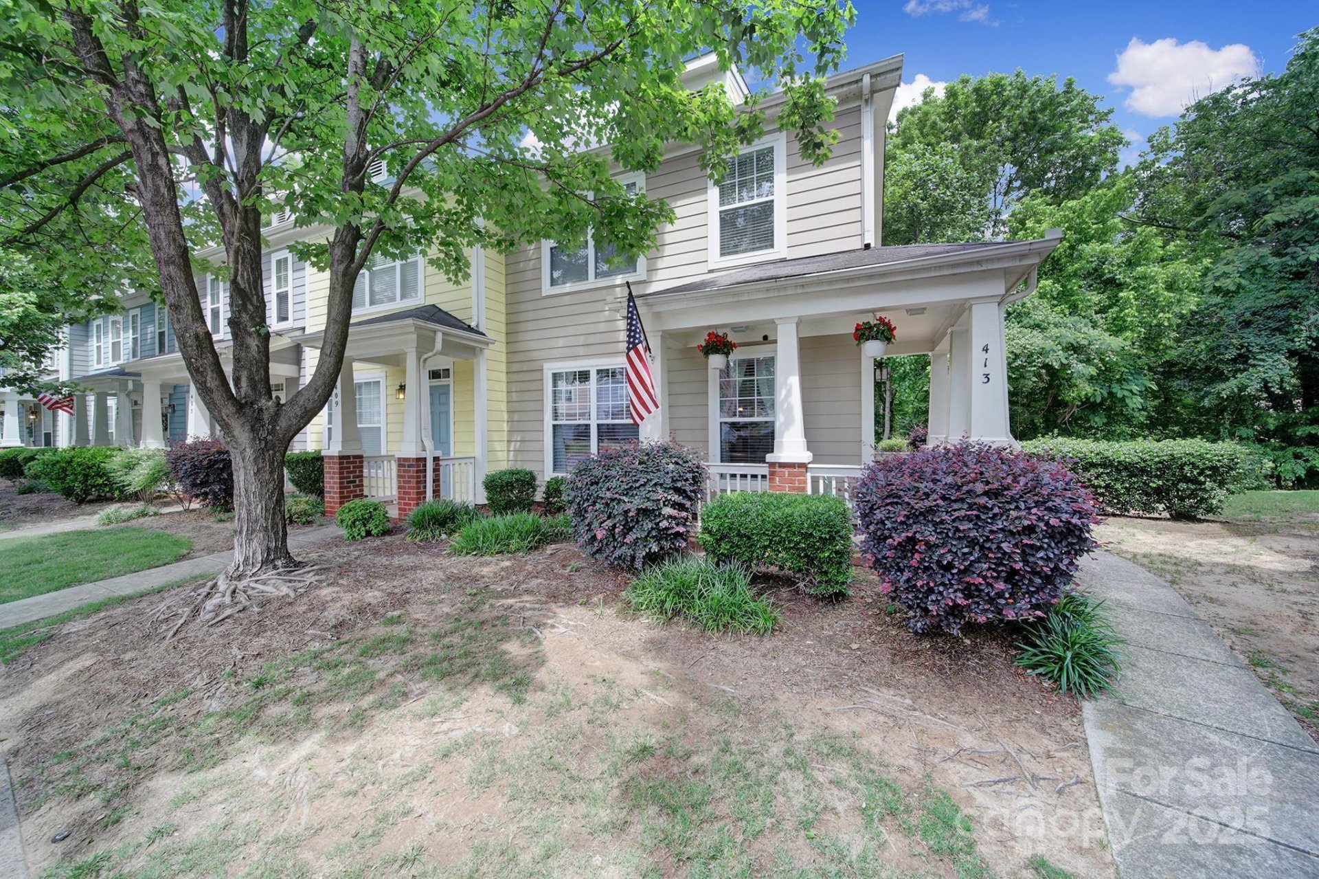 Property image 1 at 413 Hurston Circle, Charlotte, NC 28208