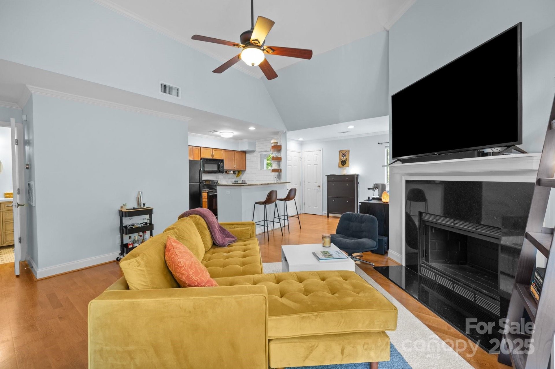 Property image 3 at 2502 Cranbrook Lane, Charlotte, NC 28207
