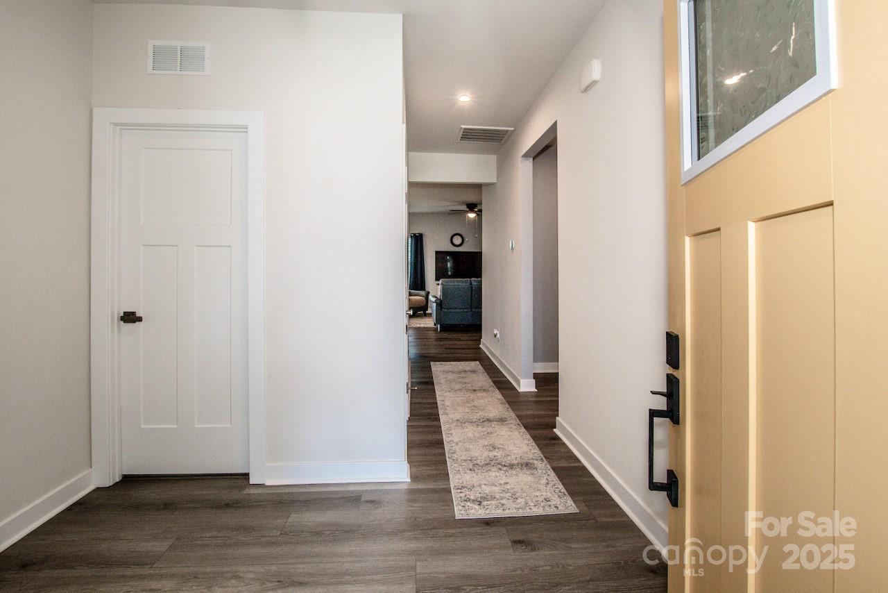Property image 3 at 105 Chase View Lane, Troutman, NC 28166
