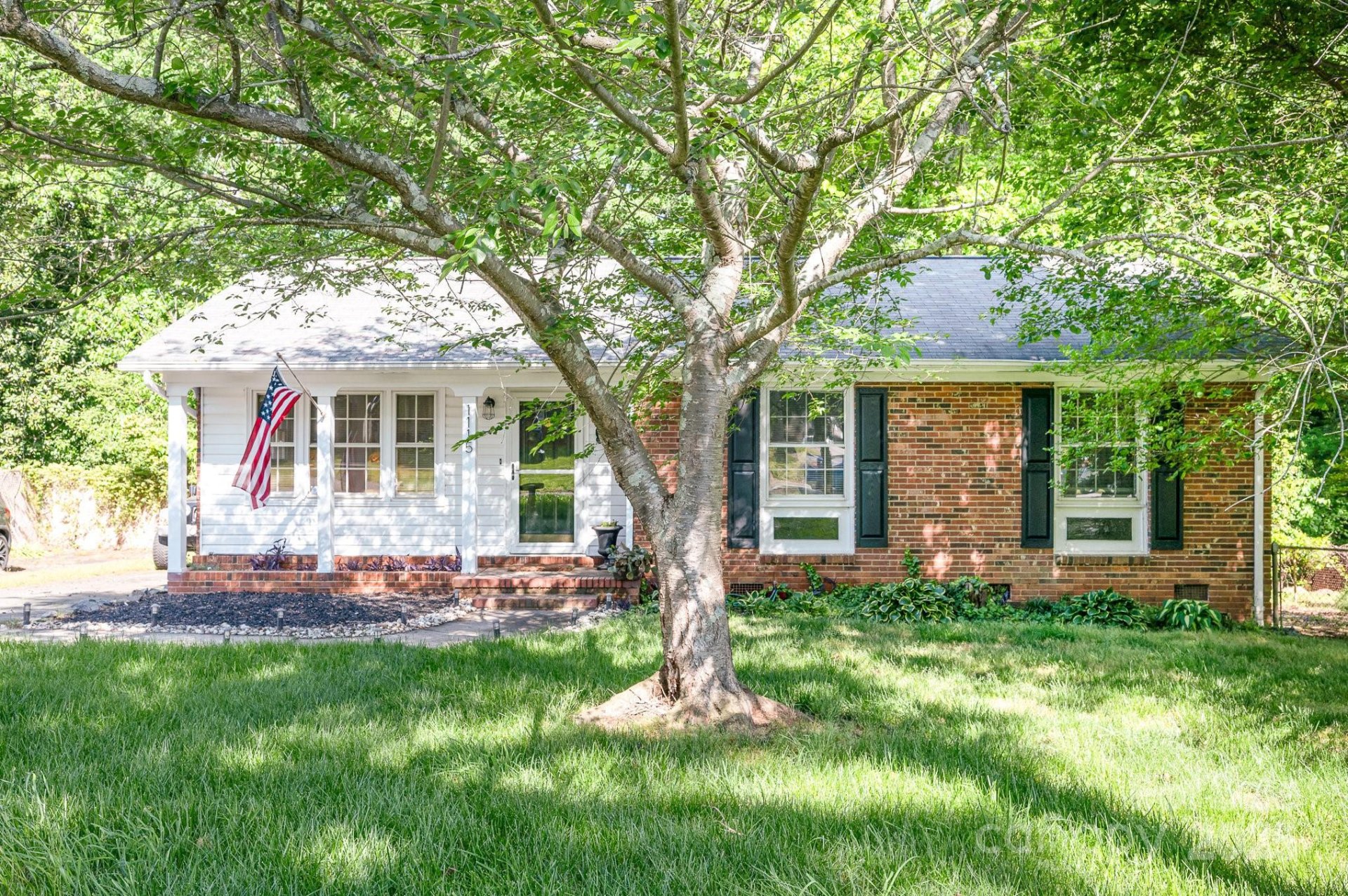 Property image 1 at 1115 Grovewood Drive, Charlotte, NC 28208