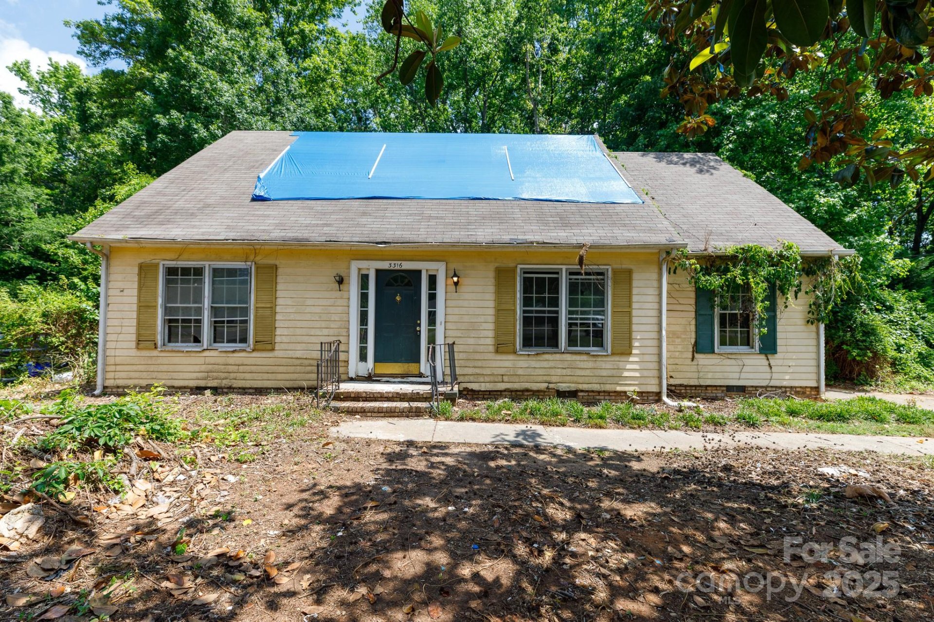 Twin Lakes, Rock Hill Community