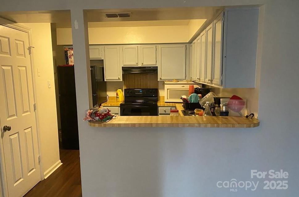 Property image 5 at 5718 Dockside Drive, Charlotte, NC 28227