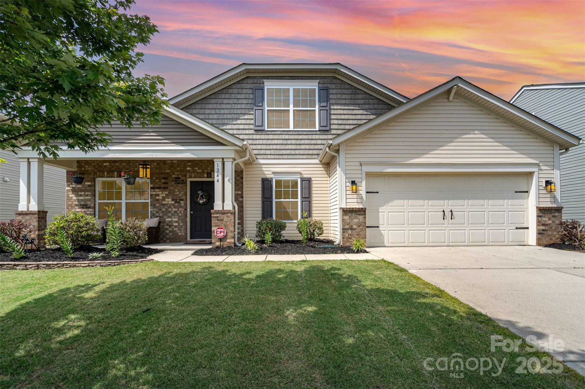 Fairhaven, Matthews Community