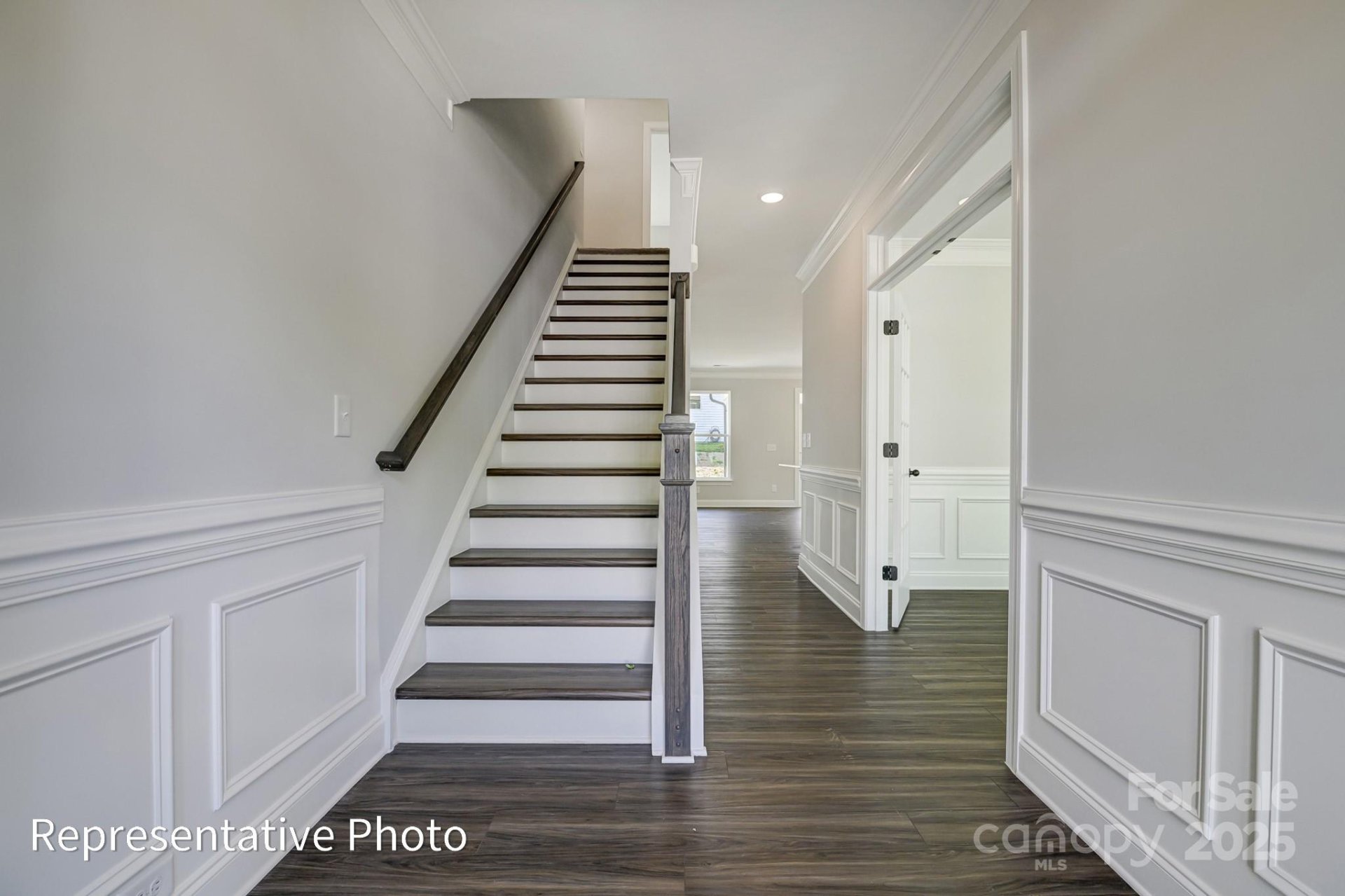 Property image 4 at 6027 Veld Court, Charlotte, NC 28215