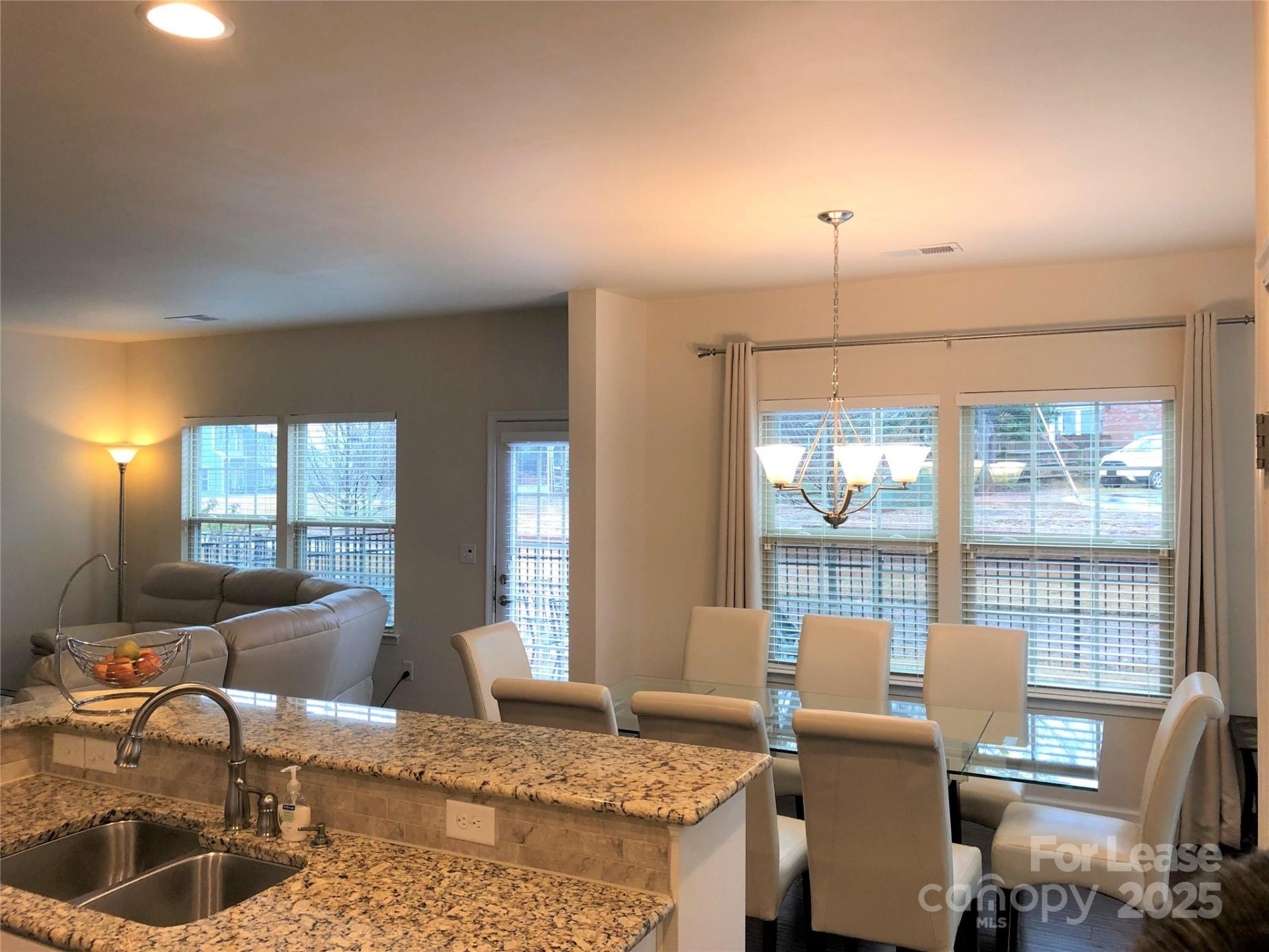 Property image 3 at 1913 Fleetwood Drive, Charlotte, NC 28208
