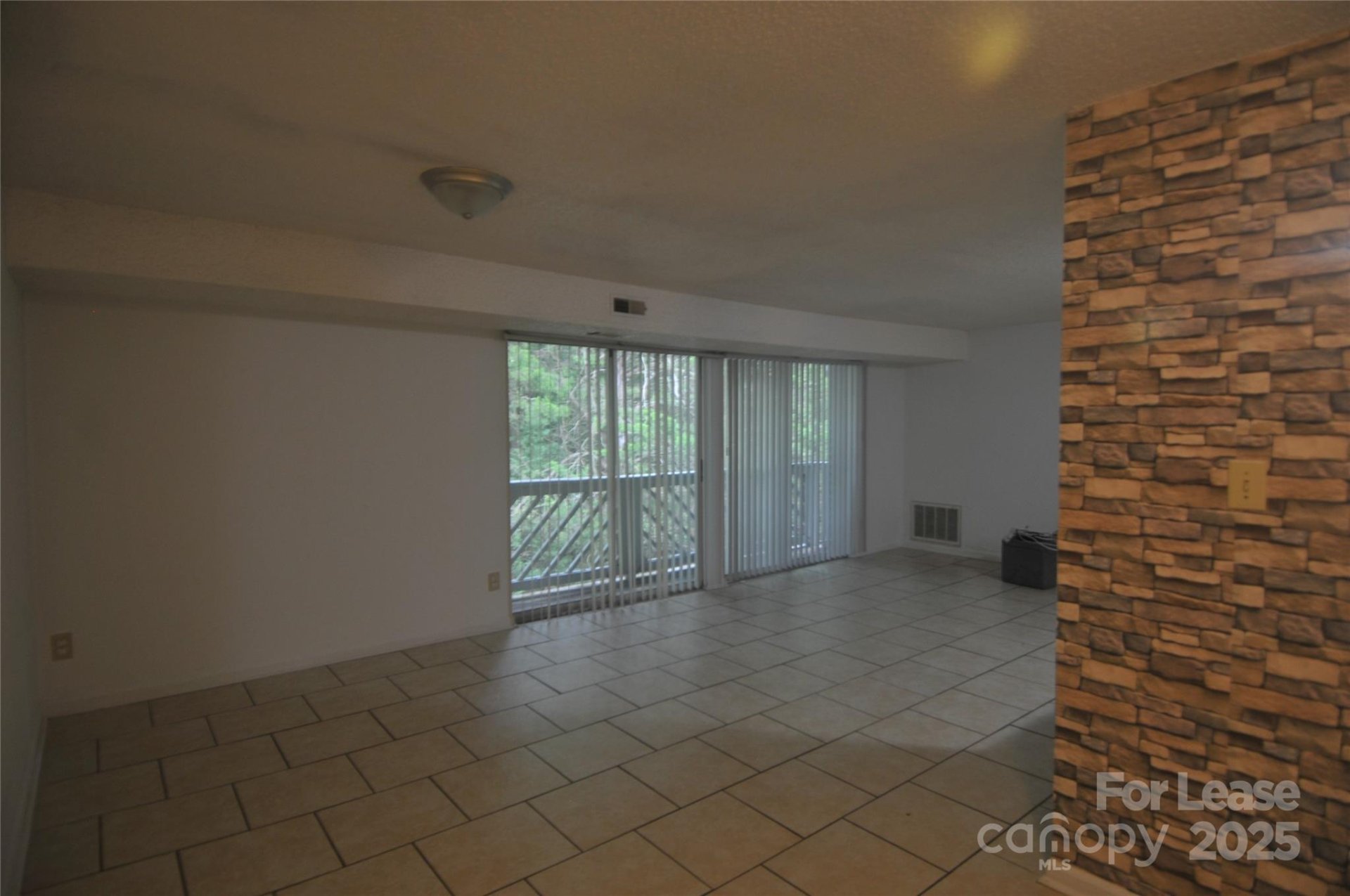 Property image 3 at 9500 L Shannon Green Drive, Charlotte, NC 28213