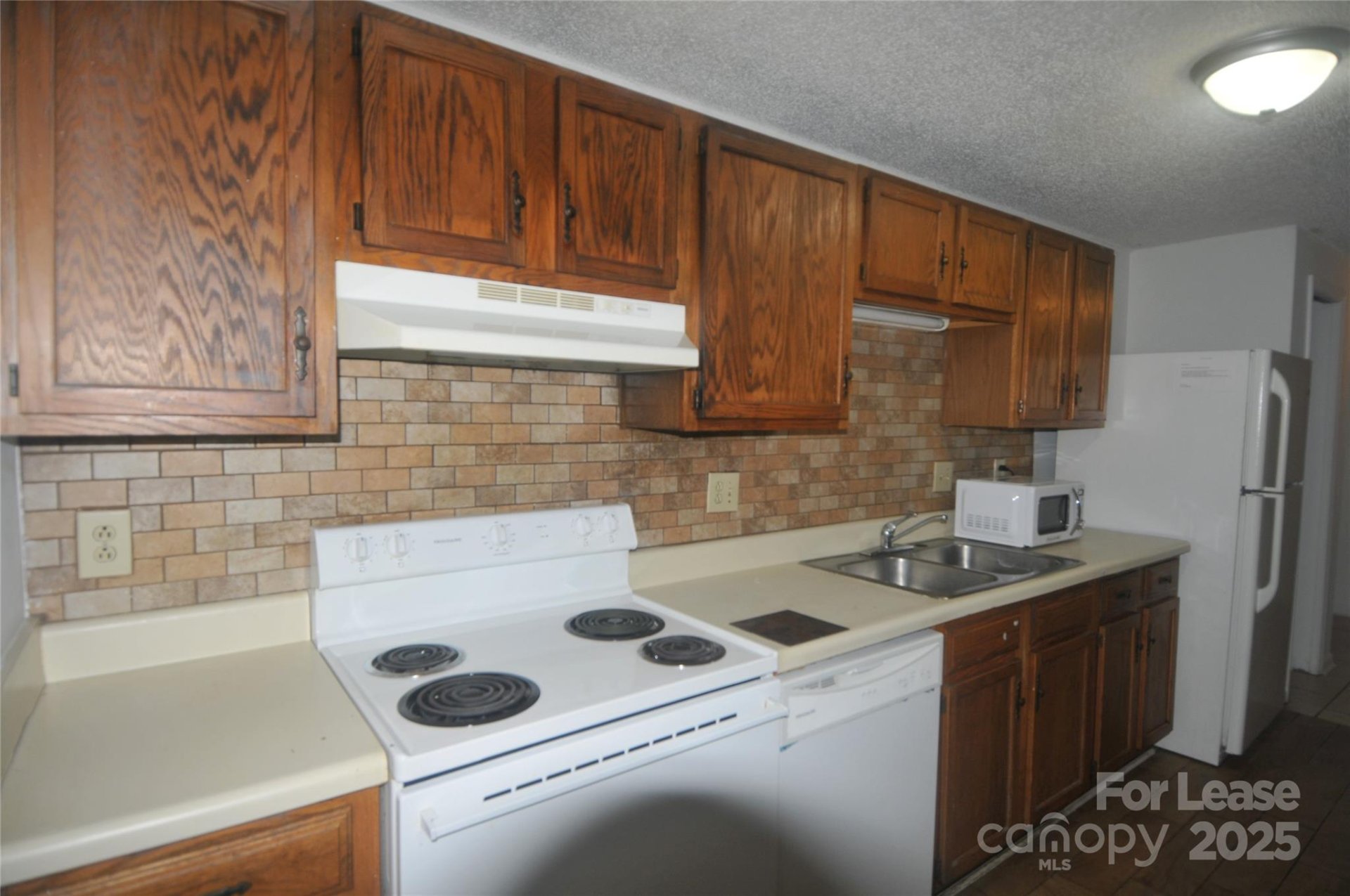 Property image 4 at 9500 L Shannon Green Drive, Charlotte, NC 28213