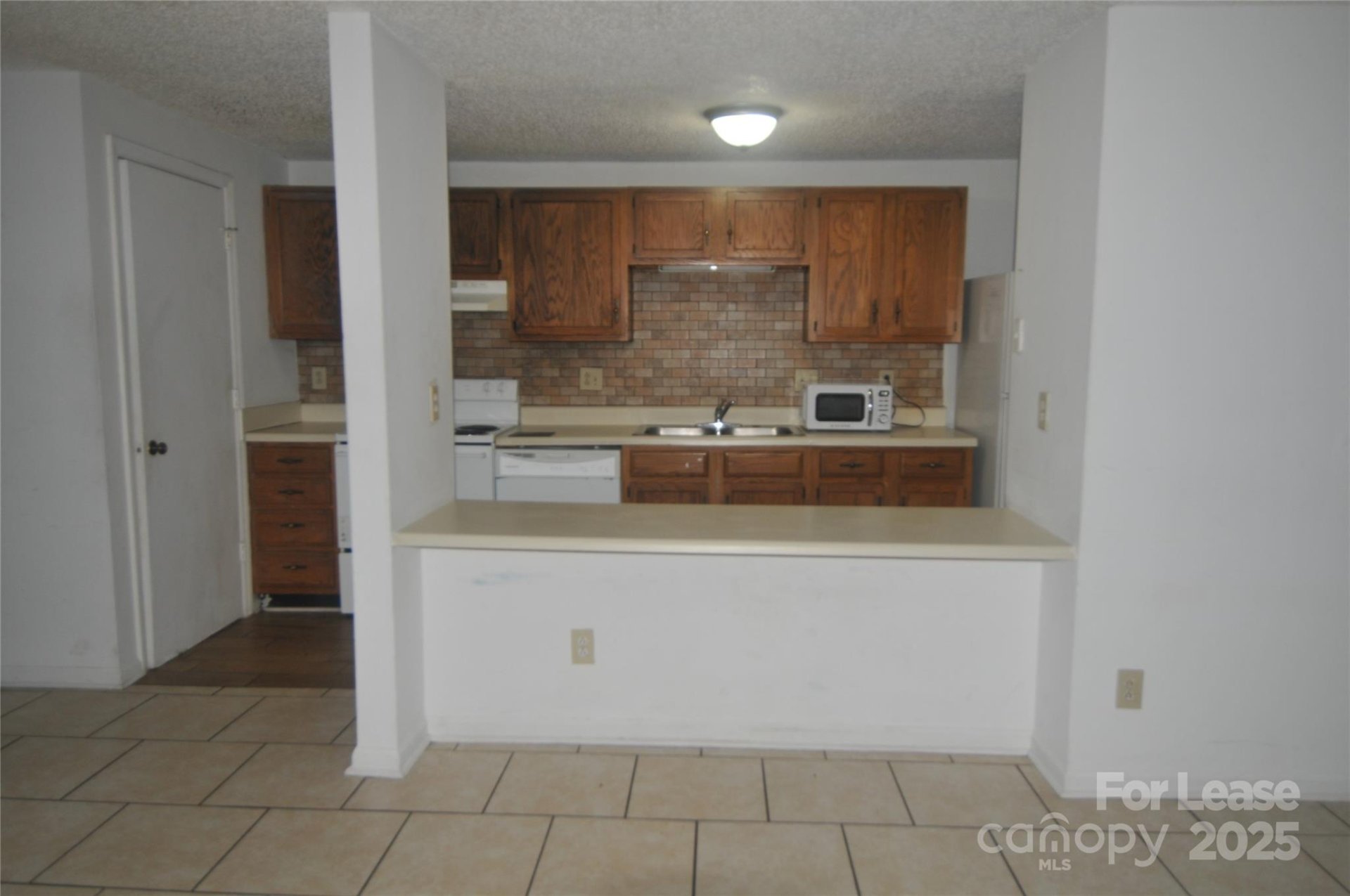 Property image 5 at 9500 L Shannon Green Drive, Charlotte, NC 28213