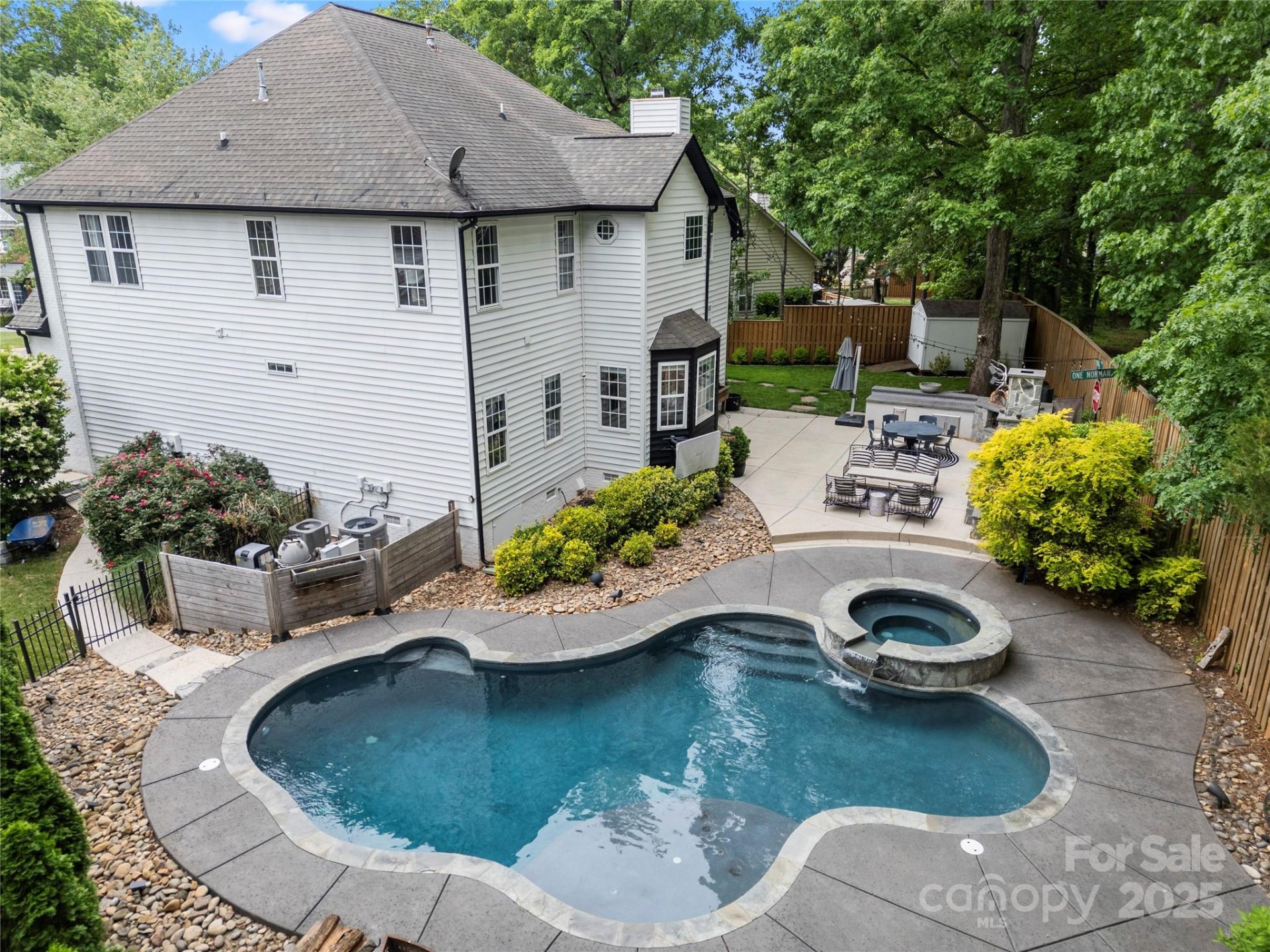 19507 Dufour Court
