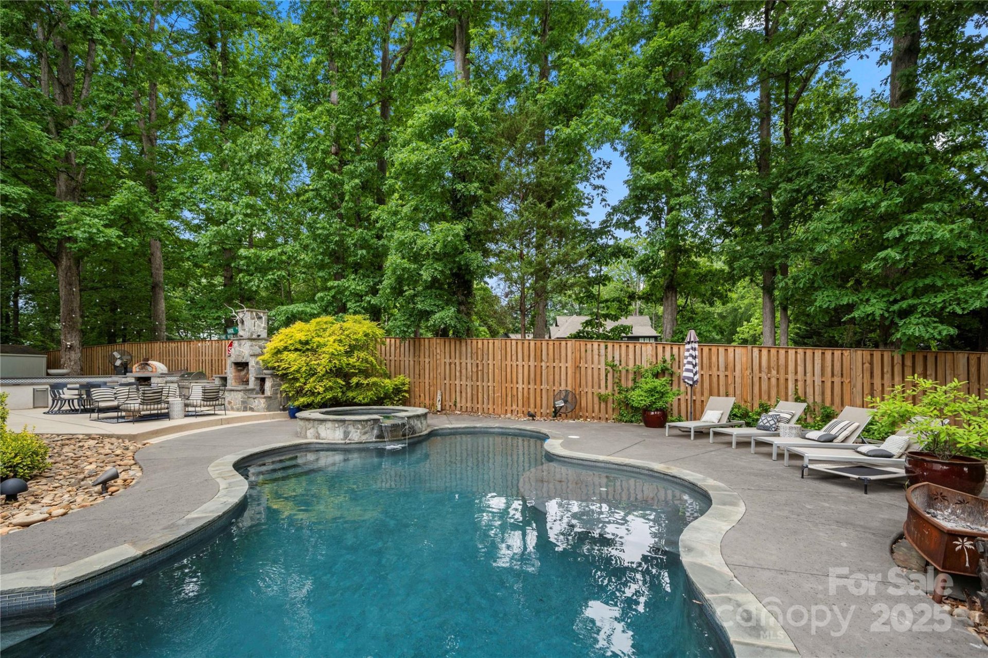 Property image 3 at 19507 Dufour Court, Cornelius, NC 28031