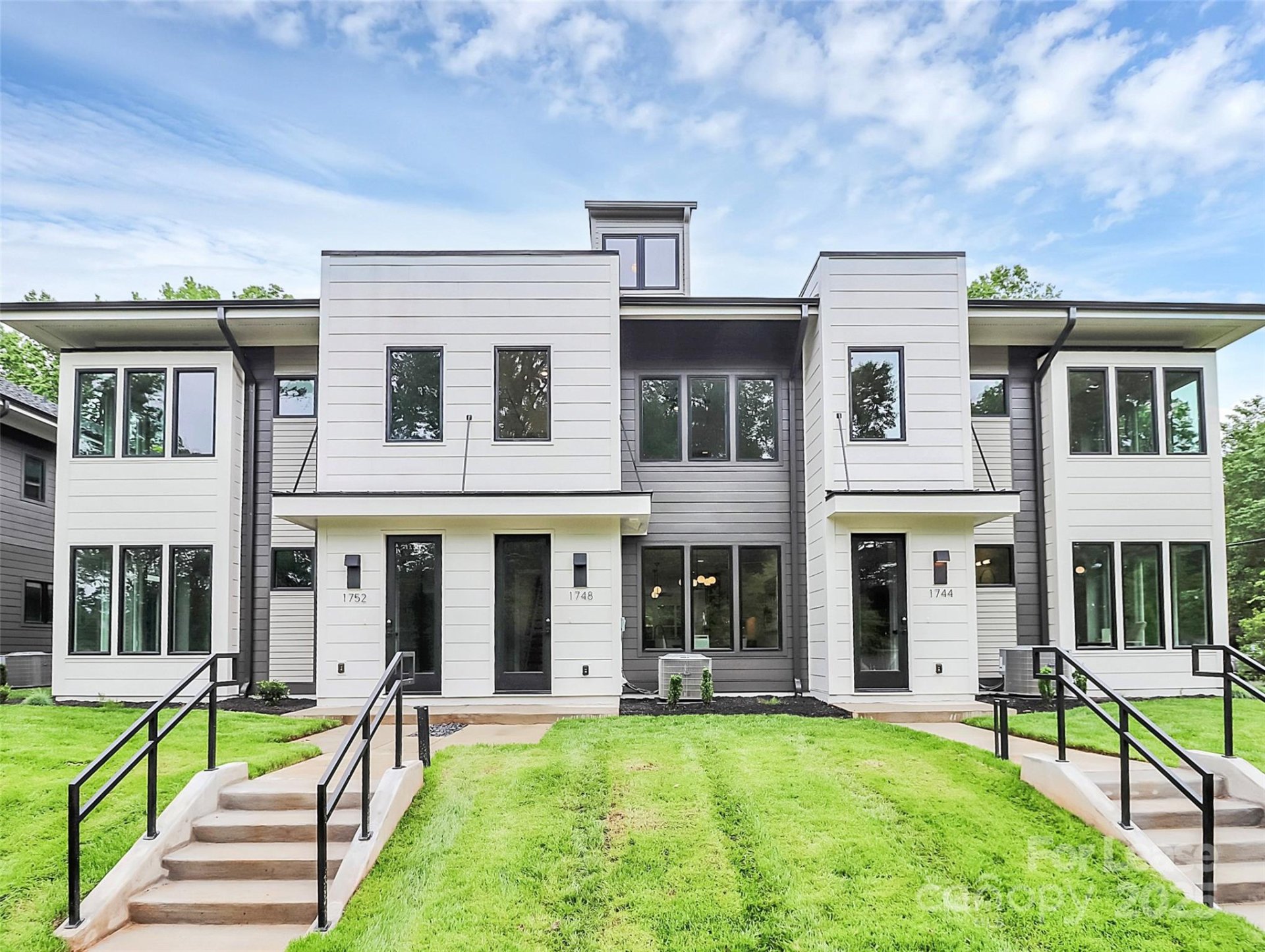 Plaza, Charlotte community