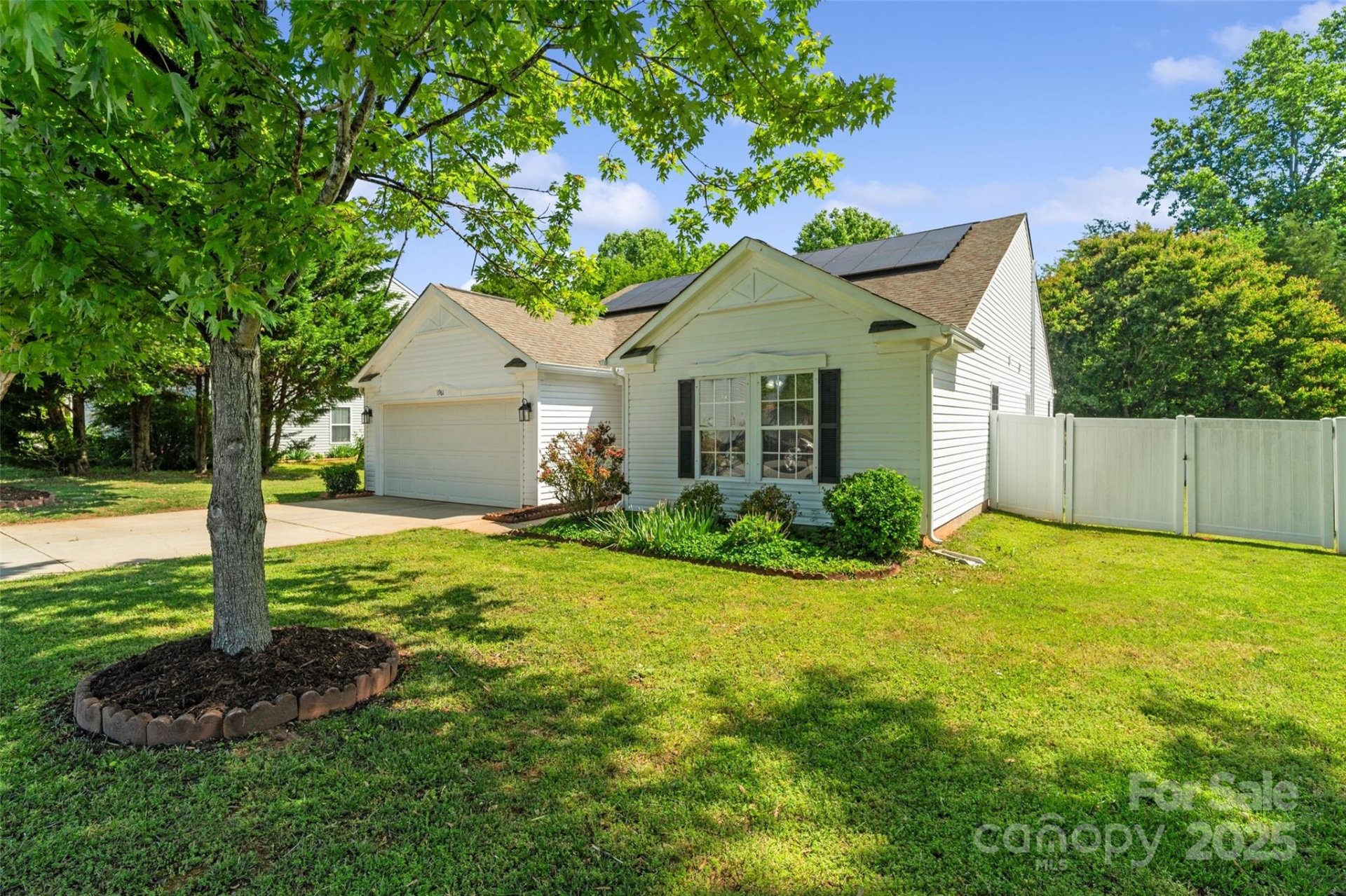 Property image 2 at 1961 Leesburg Drive, Clover, SC 29710
