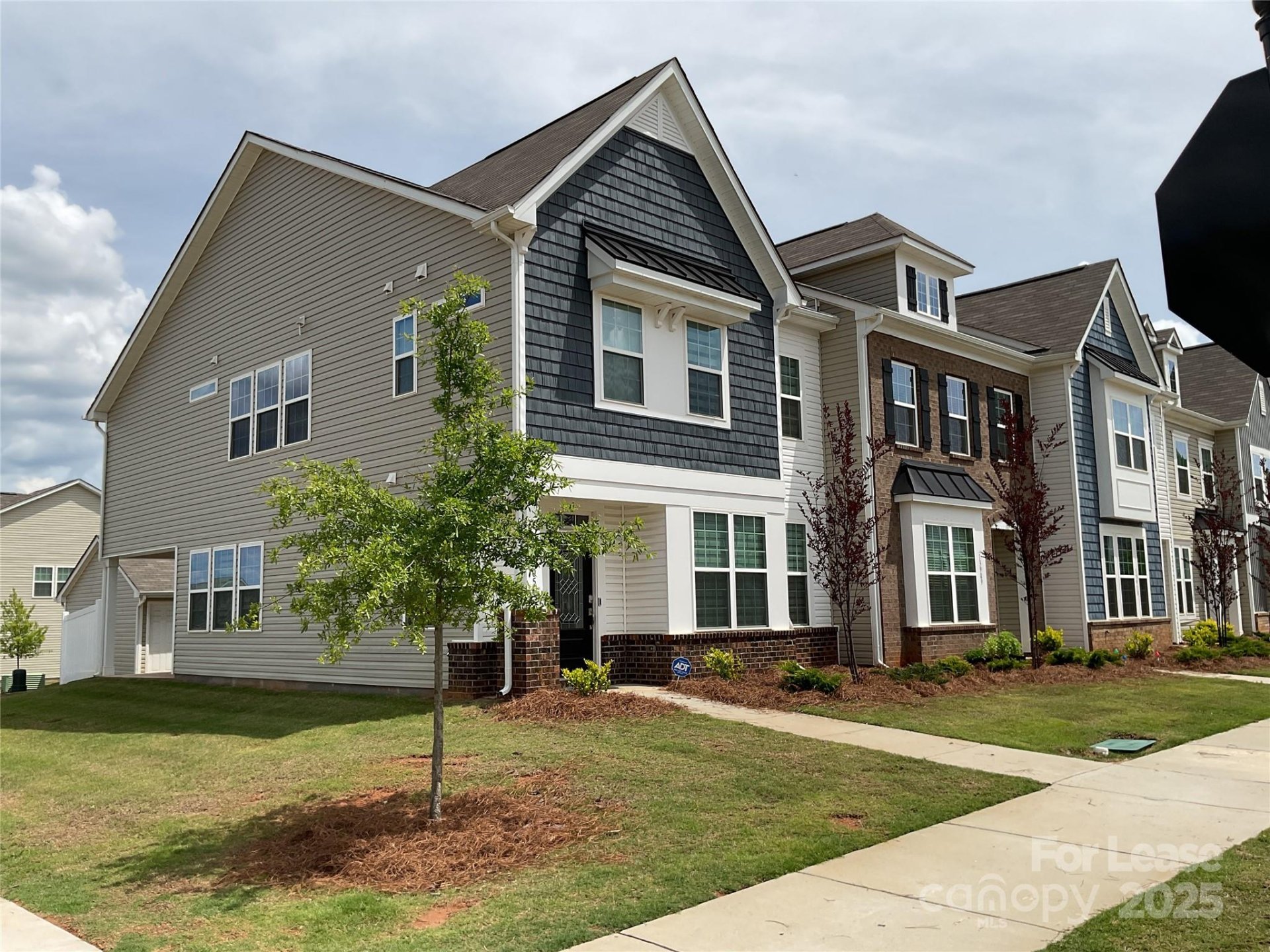 Property image 1 at 13905 Castle Nook Drive, Charlotte, NC 28273