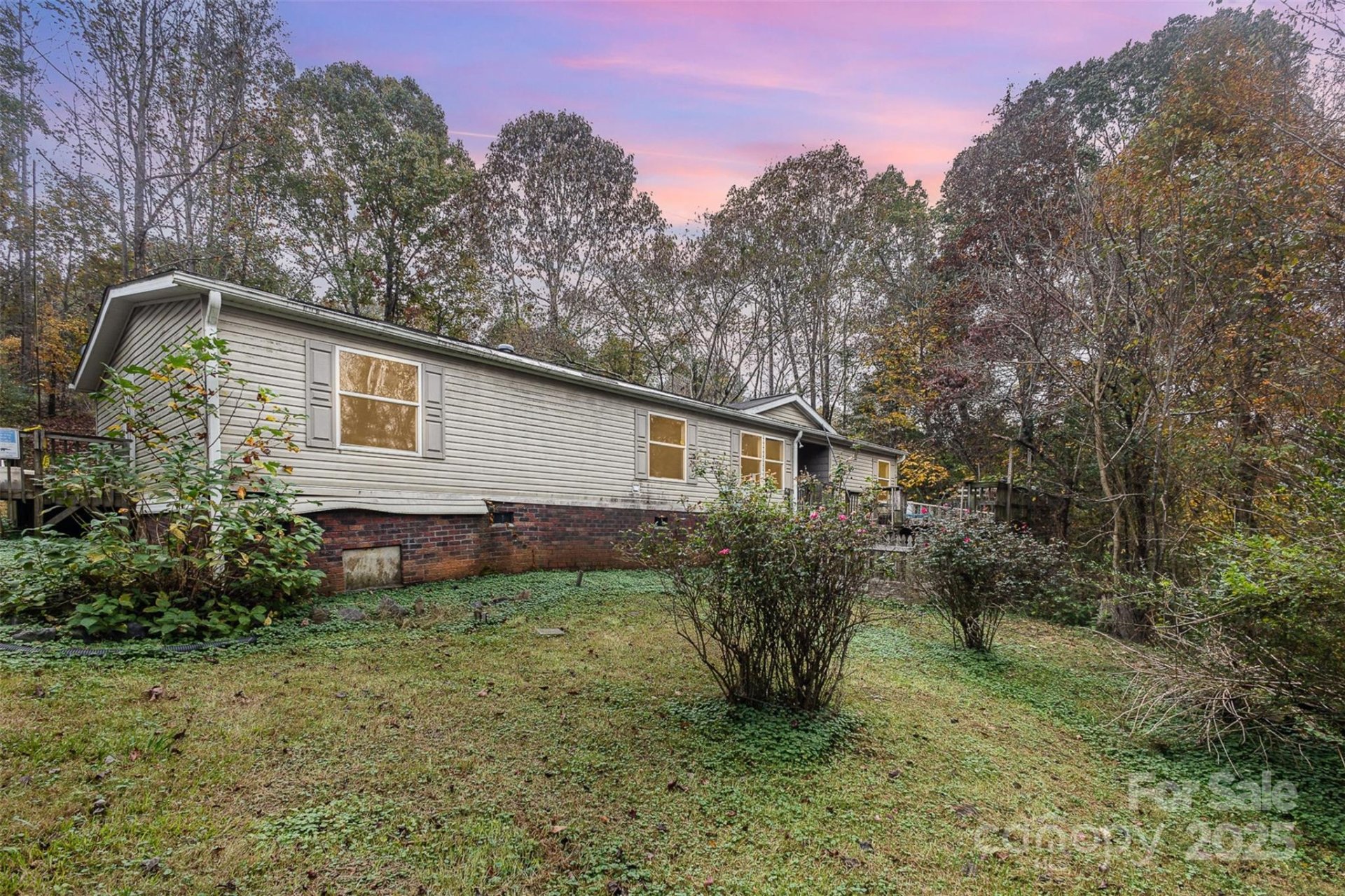 811 Acclaim Drive