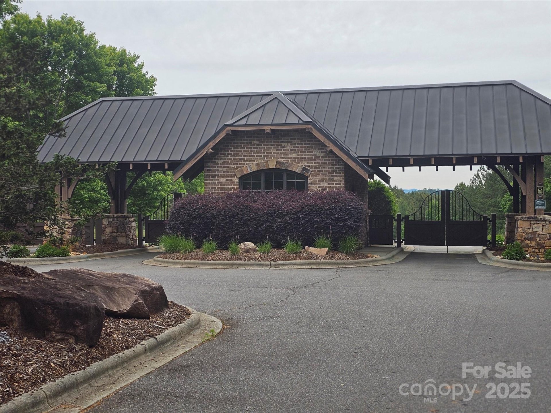 Property image 4 at 175 Edgewater Point, Valdese, NC 28655