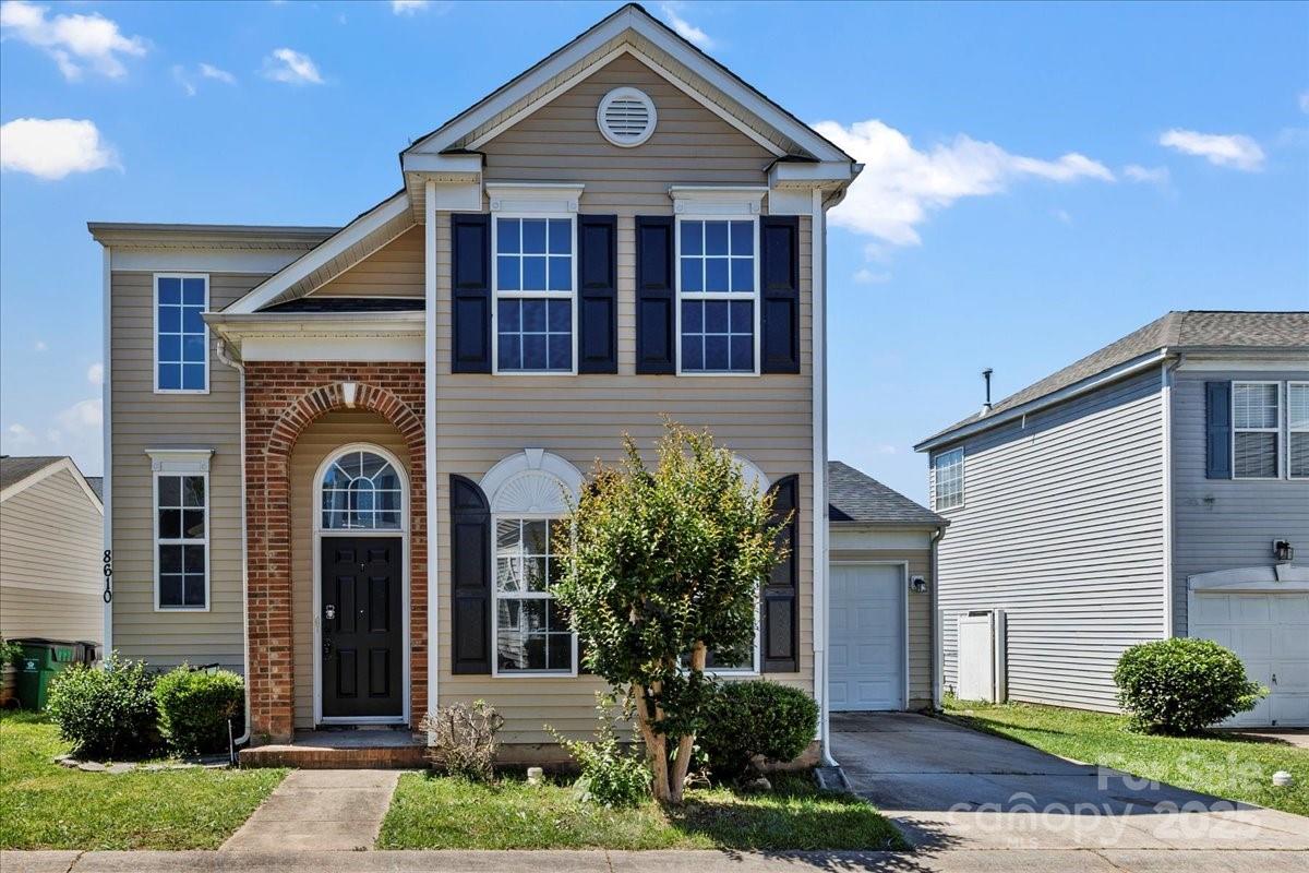 Property image 1 at 8610 Sawleaf Court, Charlotte, NC 28215