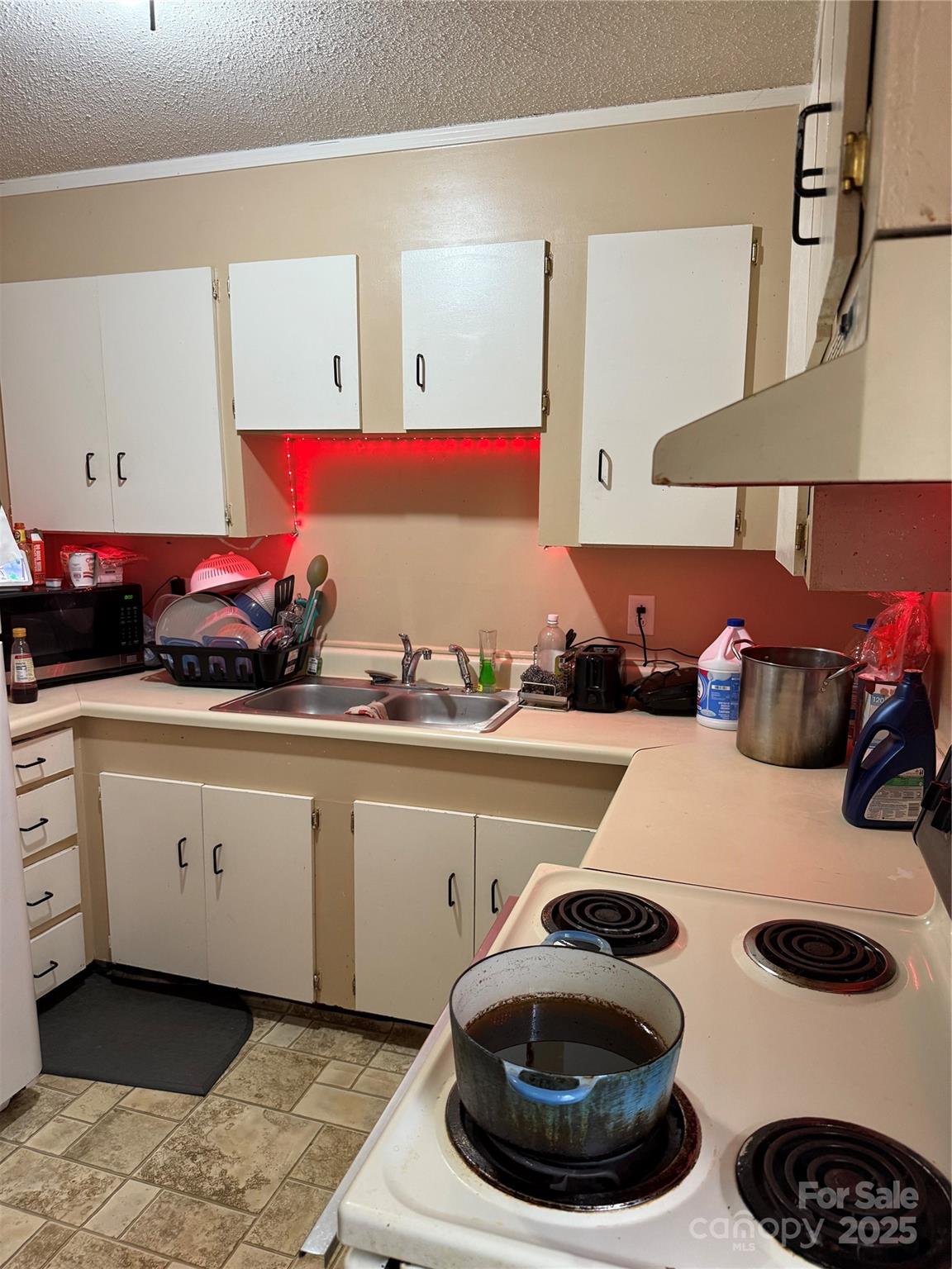 Property image 2 at 2224 Yorkhills Drive, Charlotte, NC 28217