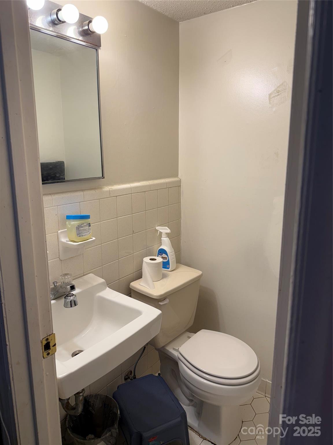 Property image 3 at 2224 Yorkhills Drive, Charlotte, NC 28217