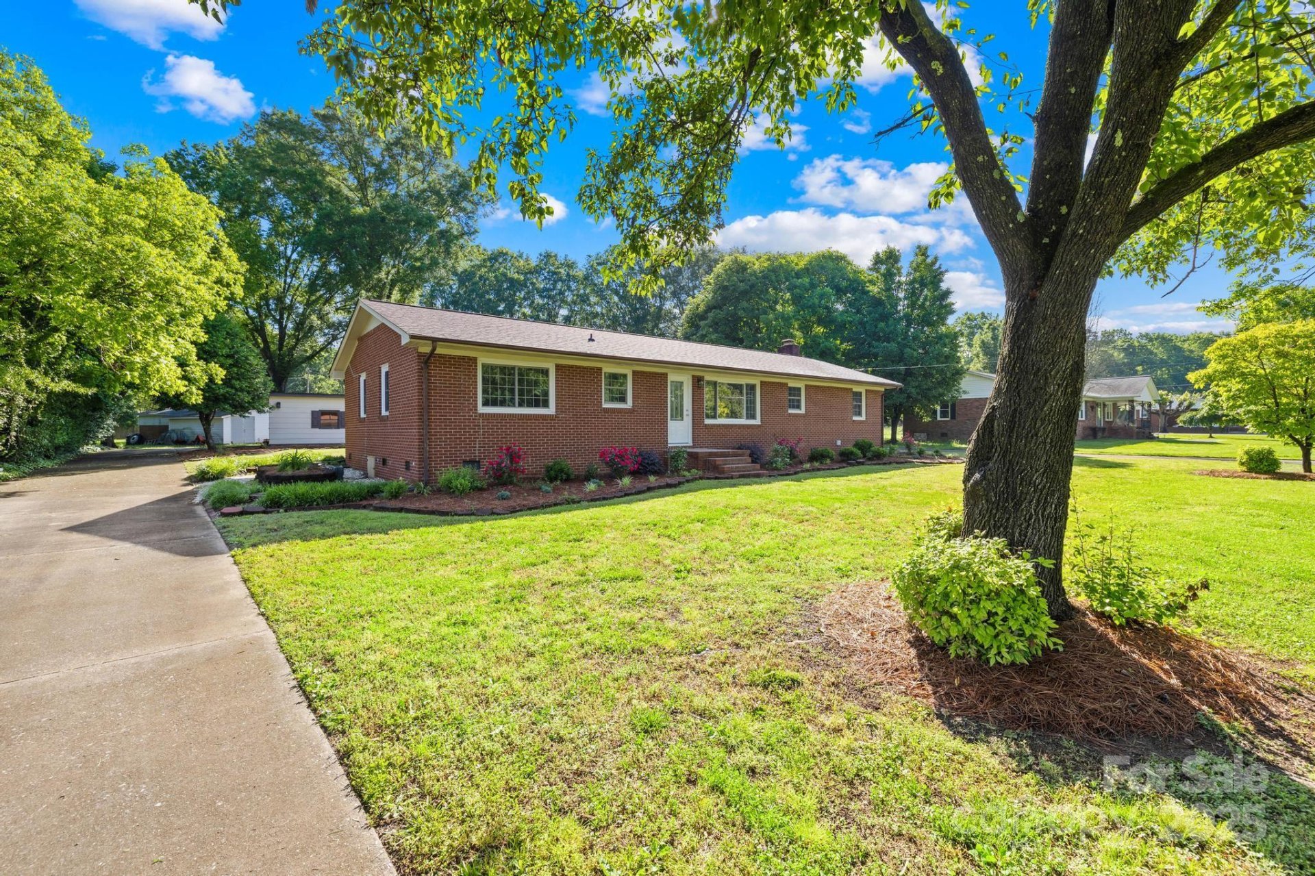 Delview Acres, Cherryville Community