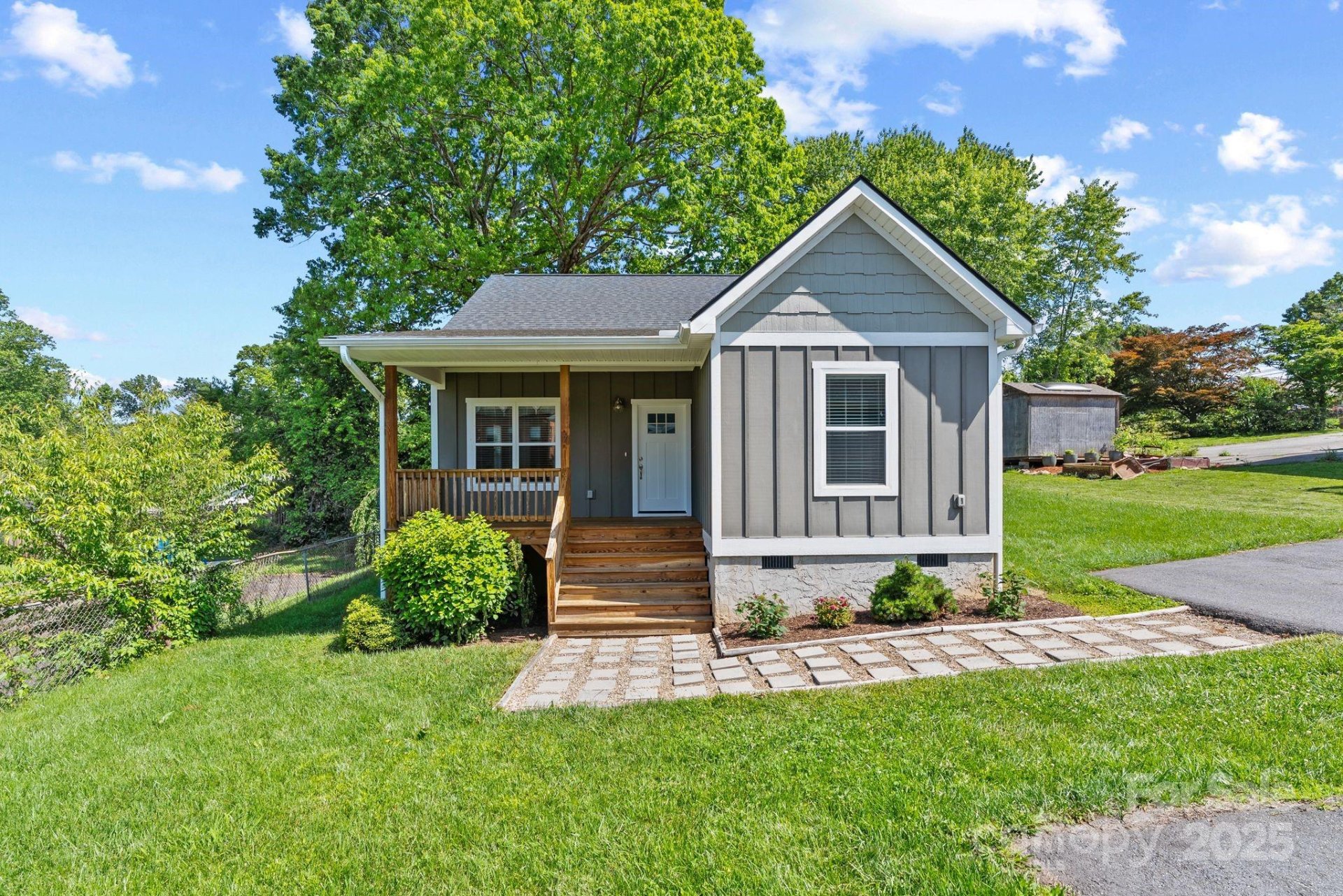 Property image 1 at 7 Lola Lilly Place, Asheville, NC 28803