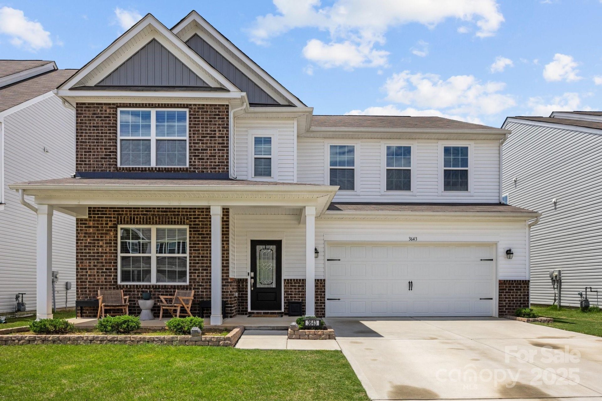 3643 Slider Terrace
