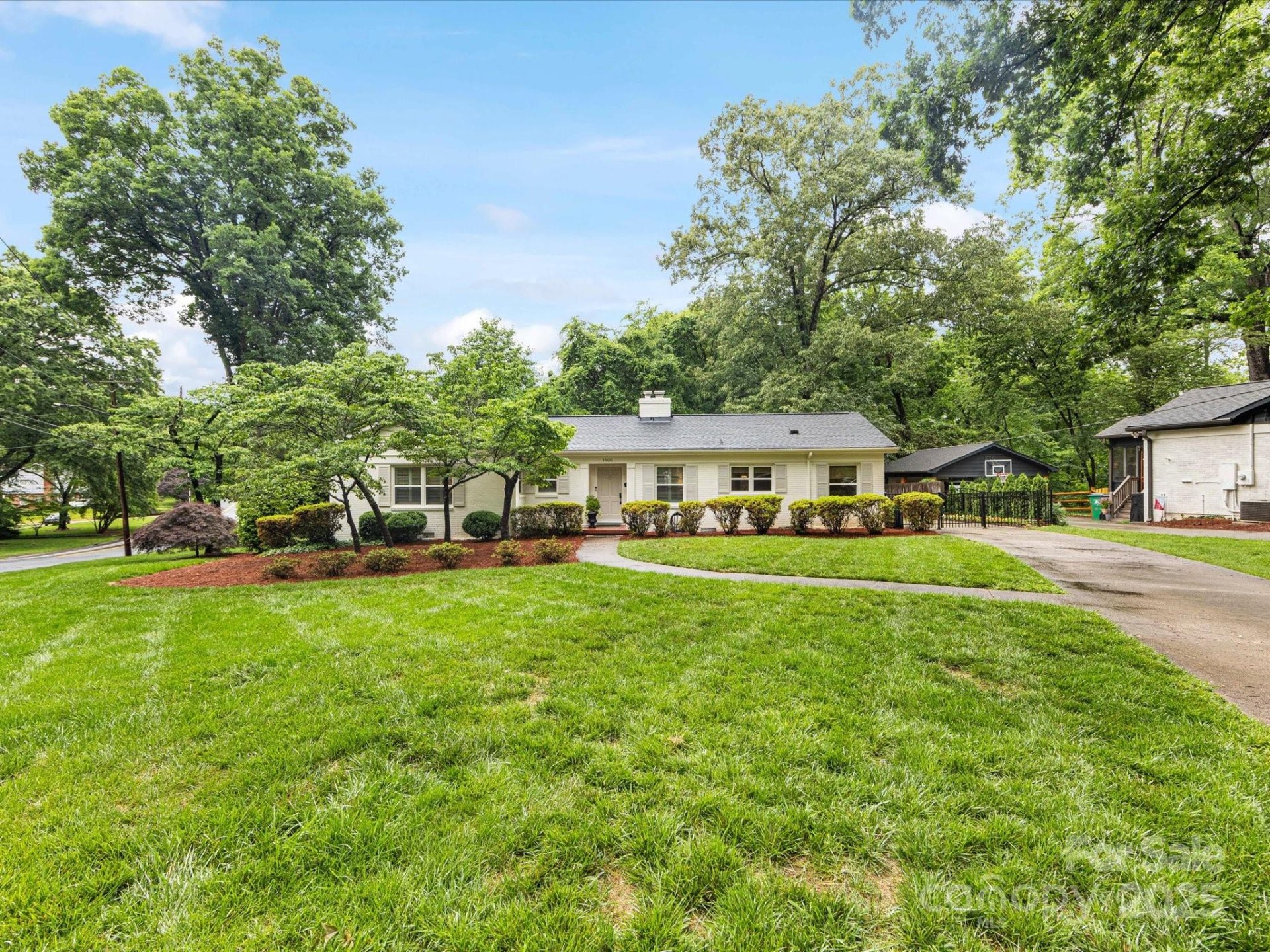 Property image 2 at 1300 Rutledge Avenue, Charlotte, NC 28211