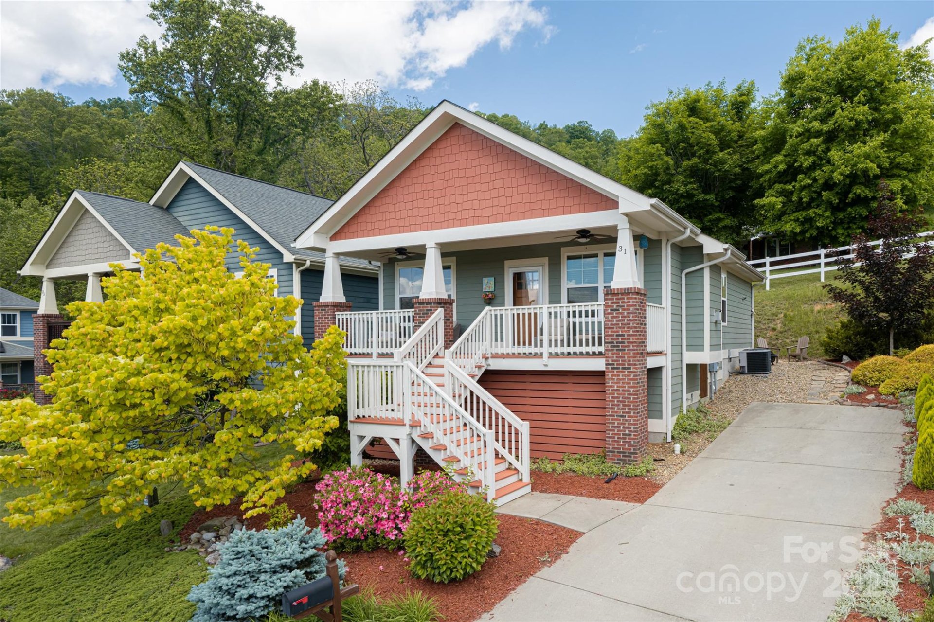 Property image 2 at 31 Byrdcliffe Lane, Asheville, NC 28805